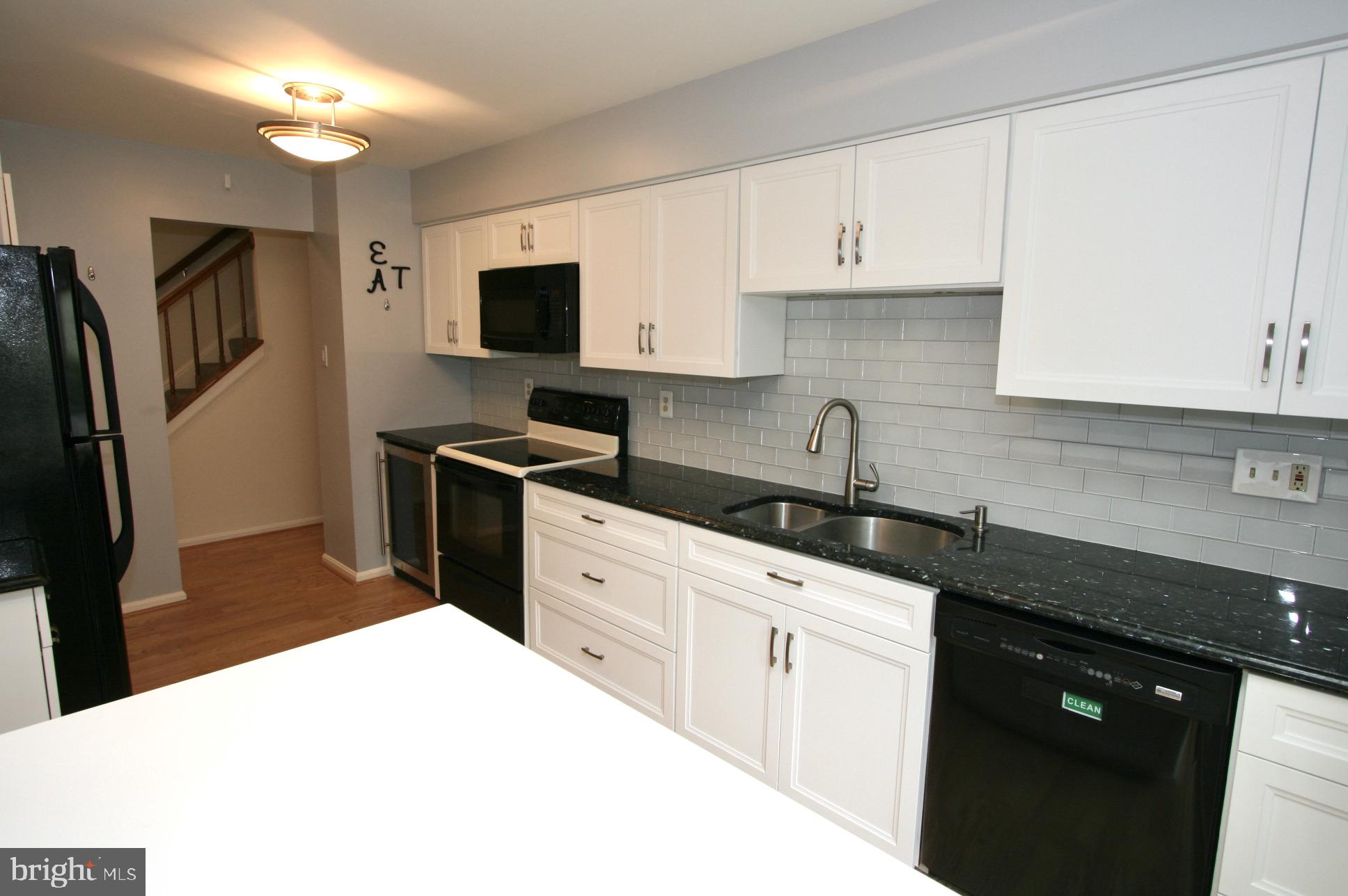 LONGMEAD CROSSING - Residential Lease