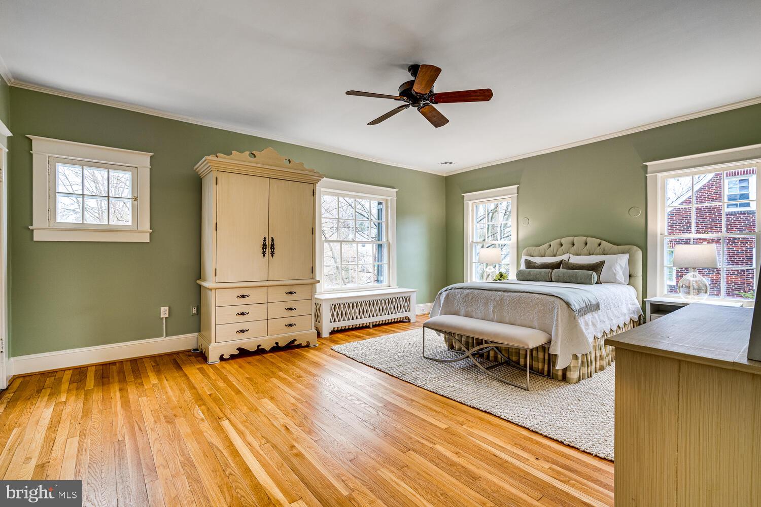 CHEVY CHASE - Residential