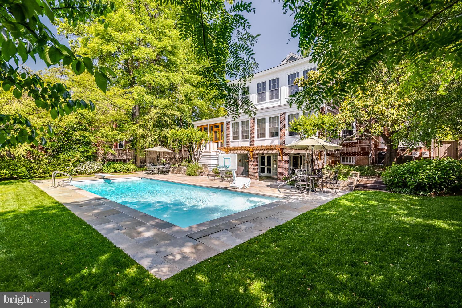 CHEVY CHASE - Residential