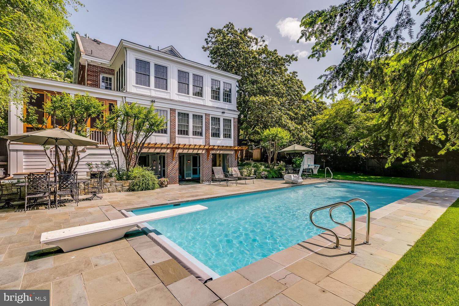 CHEVY CHASE - Residential