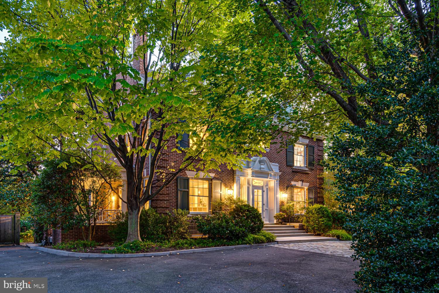 CHEVY CHASE - Residential