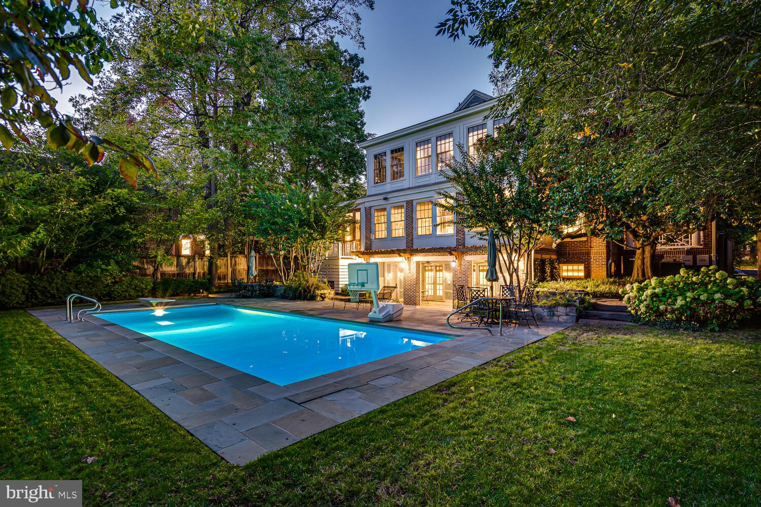 CHEVY CHASE - Residential