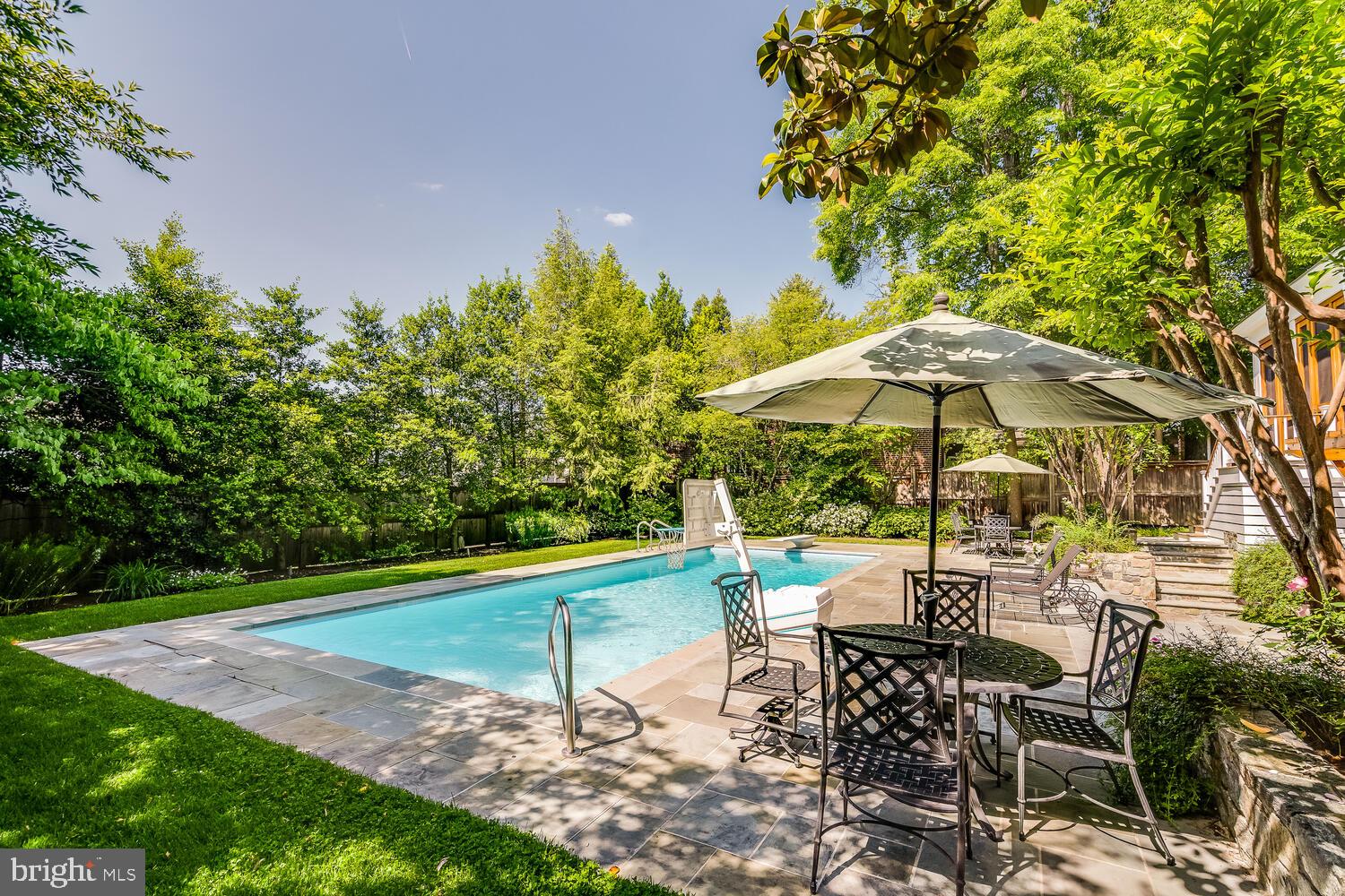 CHEVY CHASE - Residential