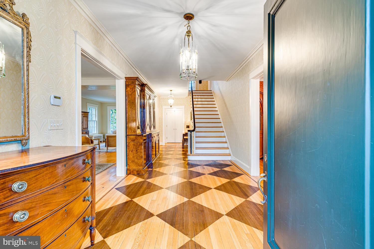 CHEVY CHASE - Residential