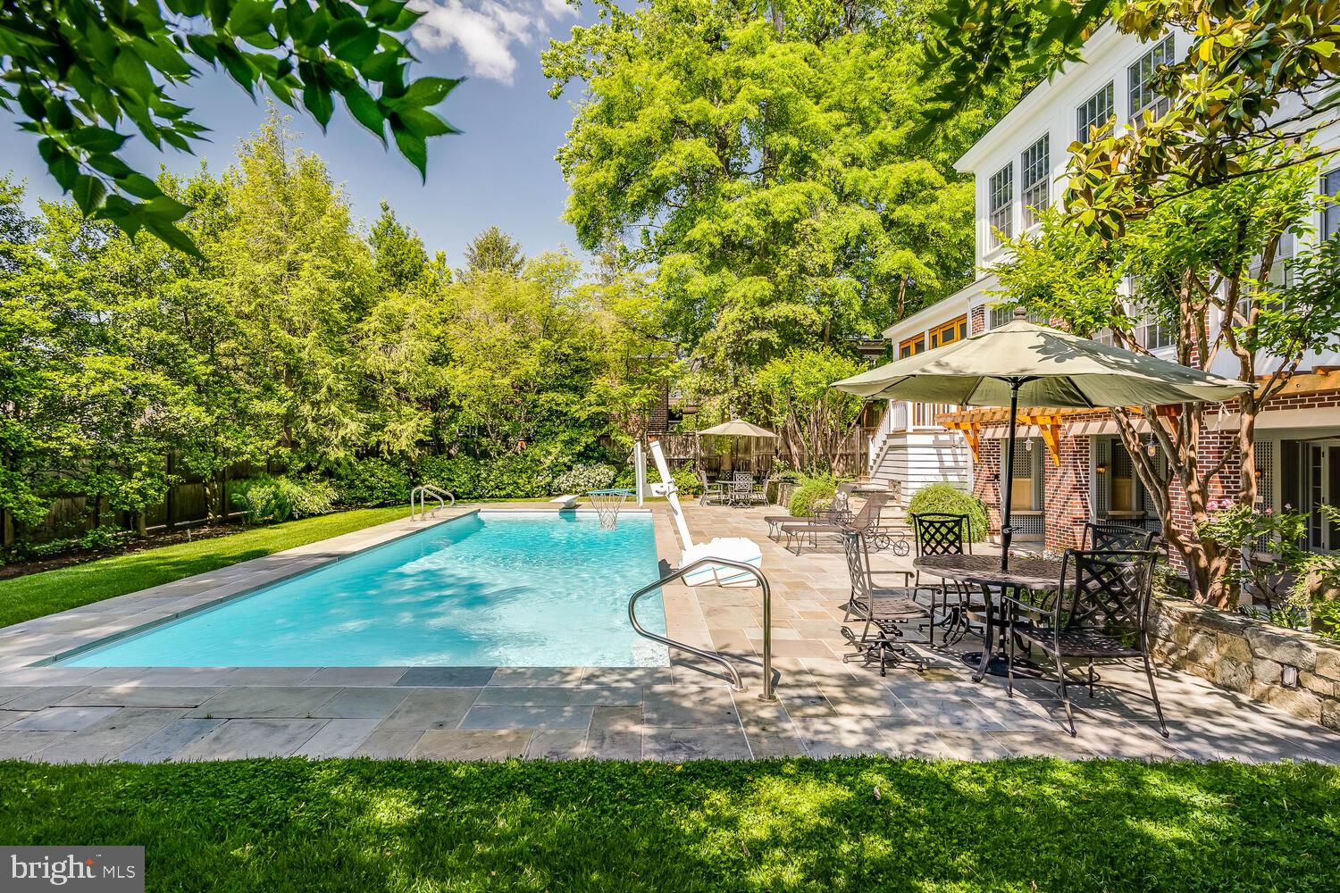 CHEVY CHASE - Residential
