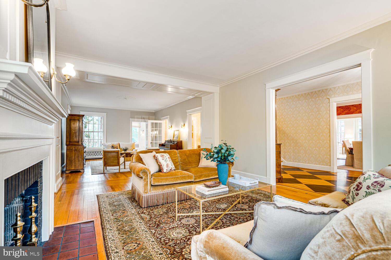 CHEVY CHASE - Residential