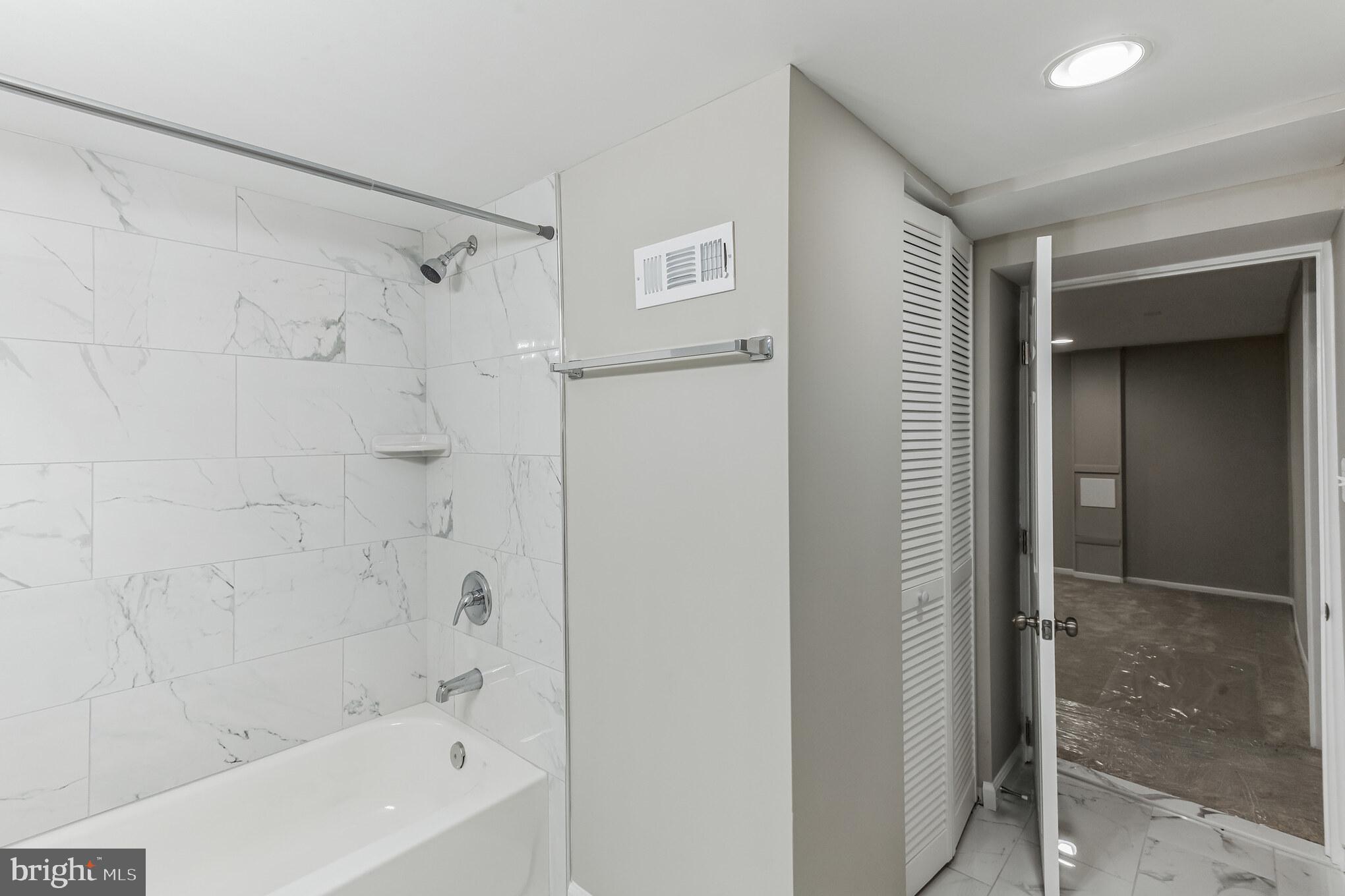 NORTH WELLHAM - Residential