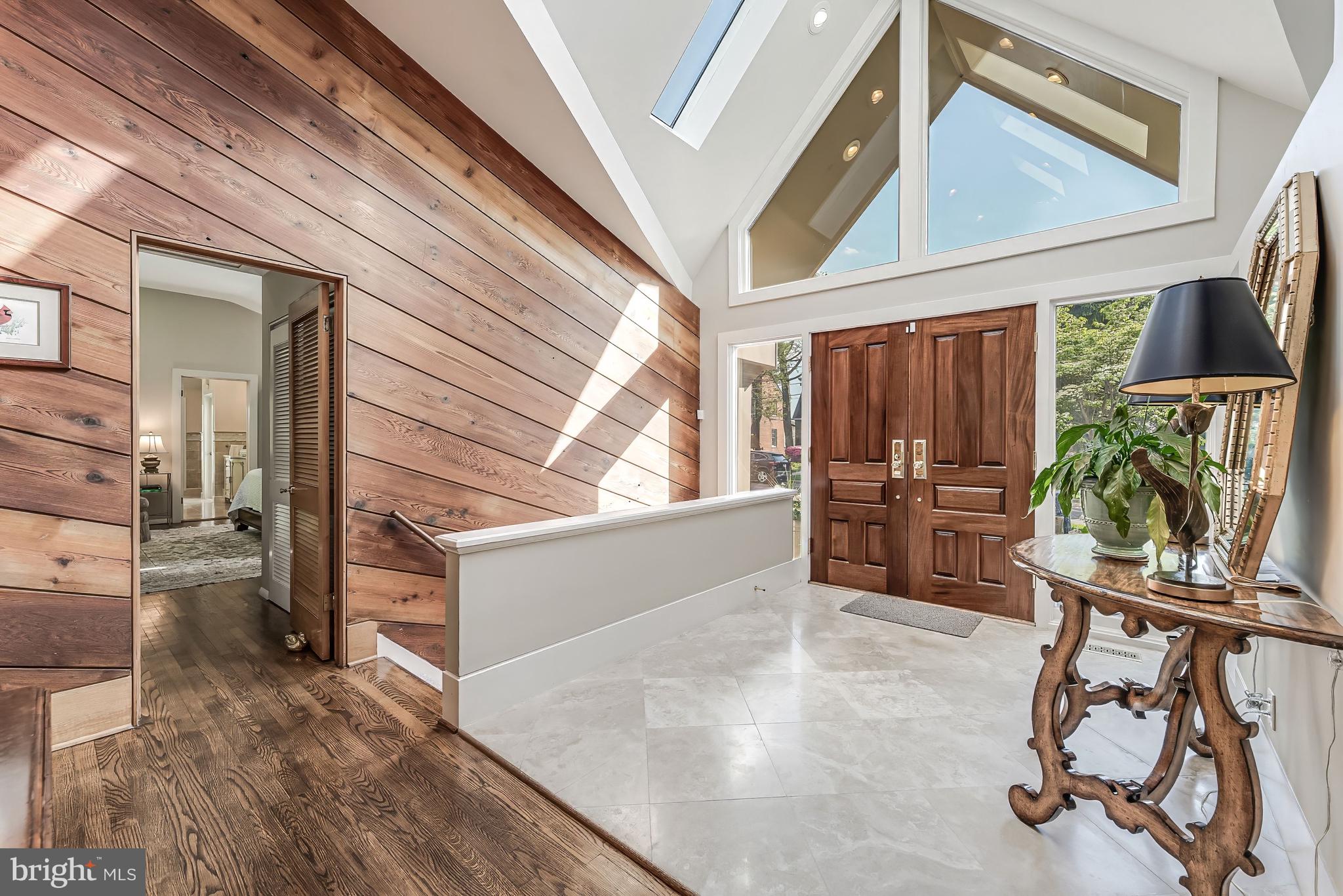 CHEVY CHASE HILLS - Residential