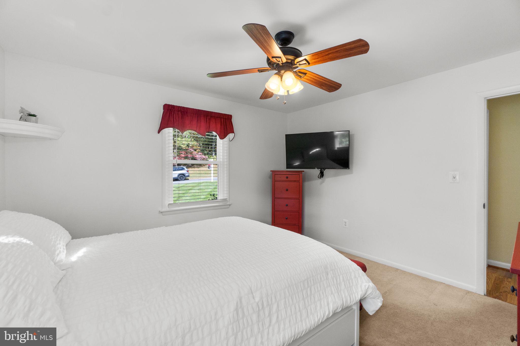 STRAWBRIDGE ESTATES - Residential