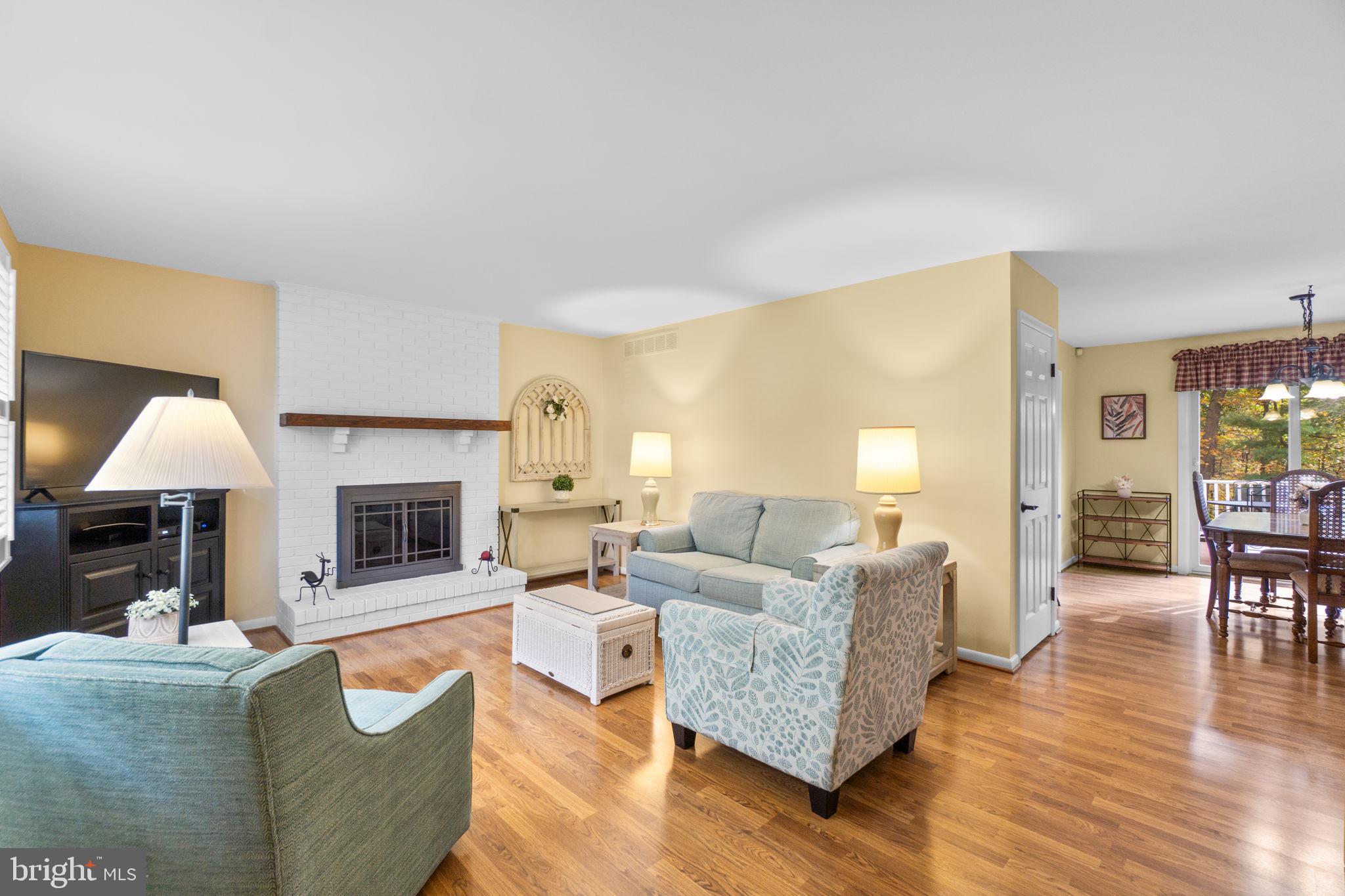1505 WOODRIDGE LANE