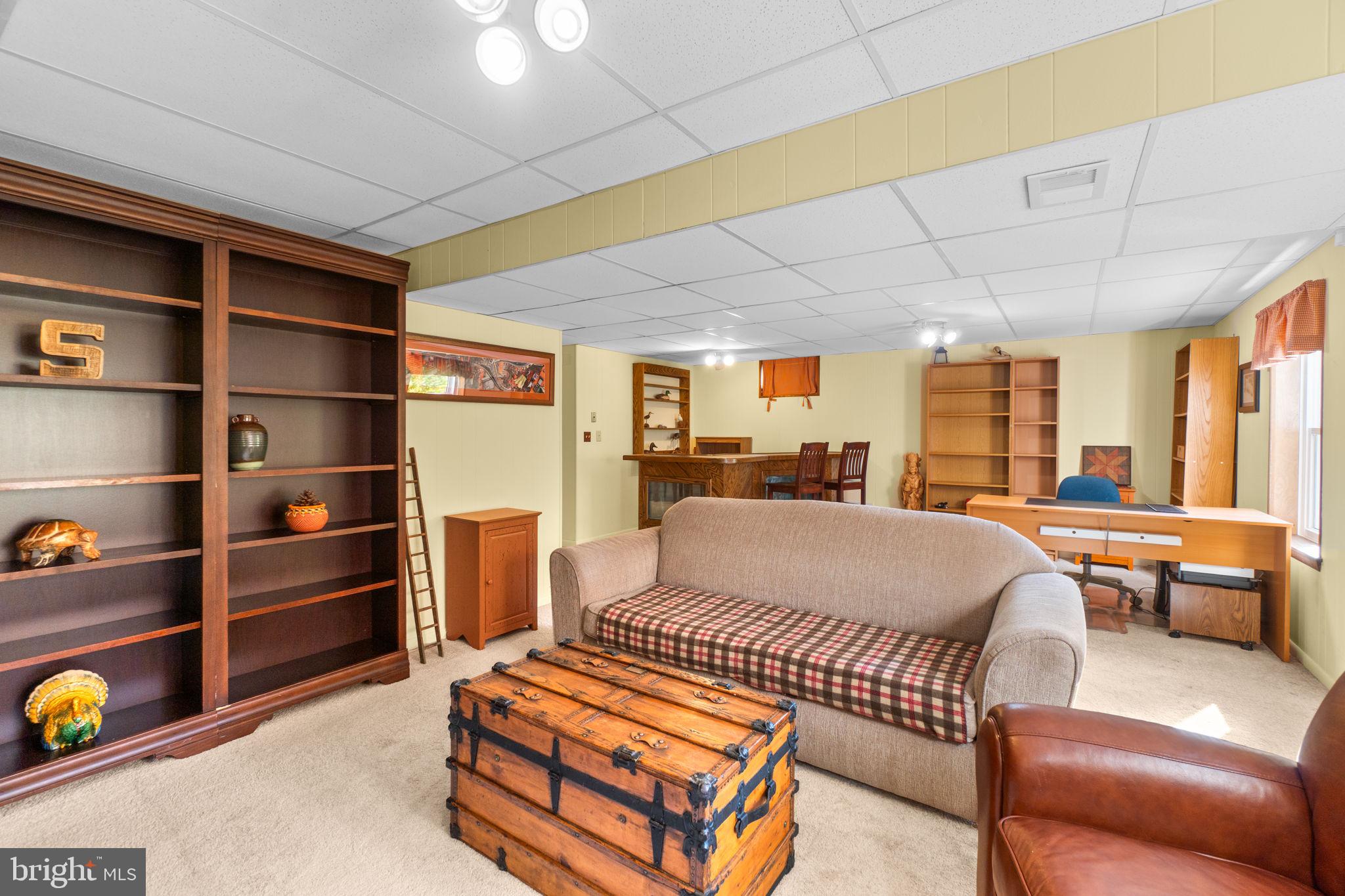 STRAWBRIDGE ESTATES - Residential