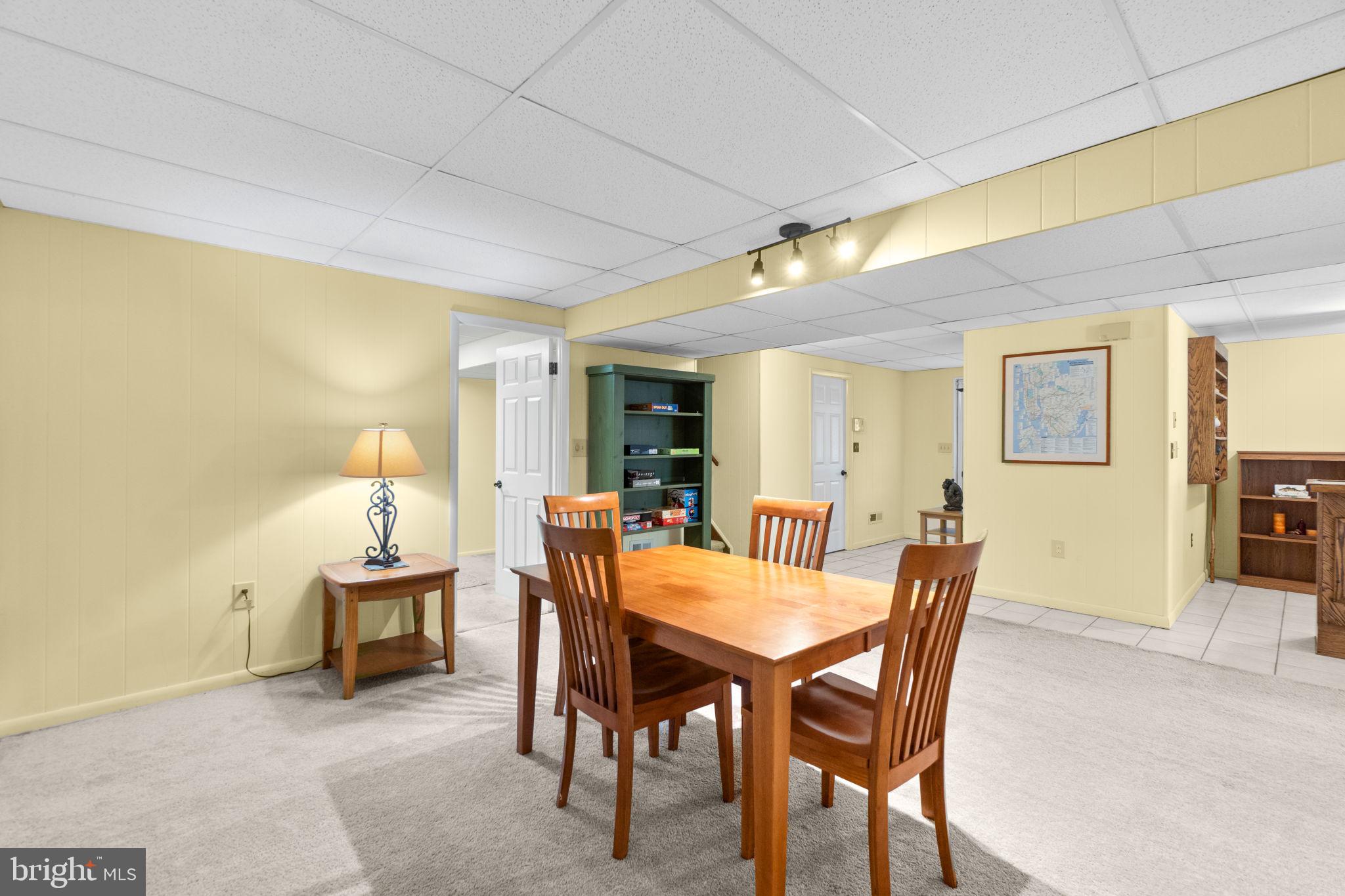 STRAWBRIDGE ESTATES - Residential