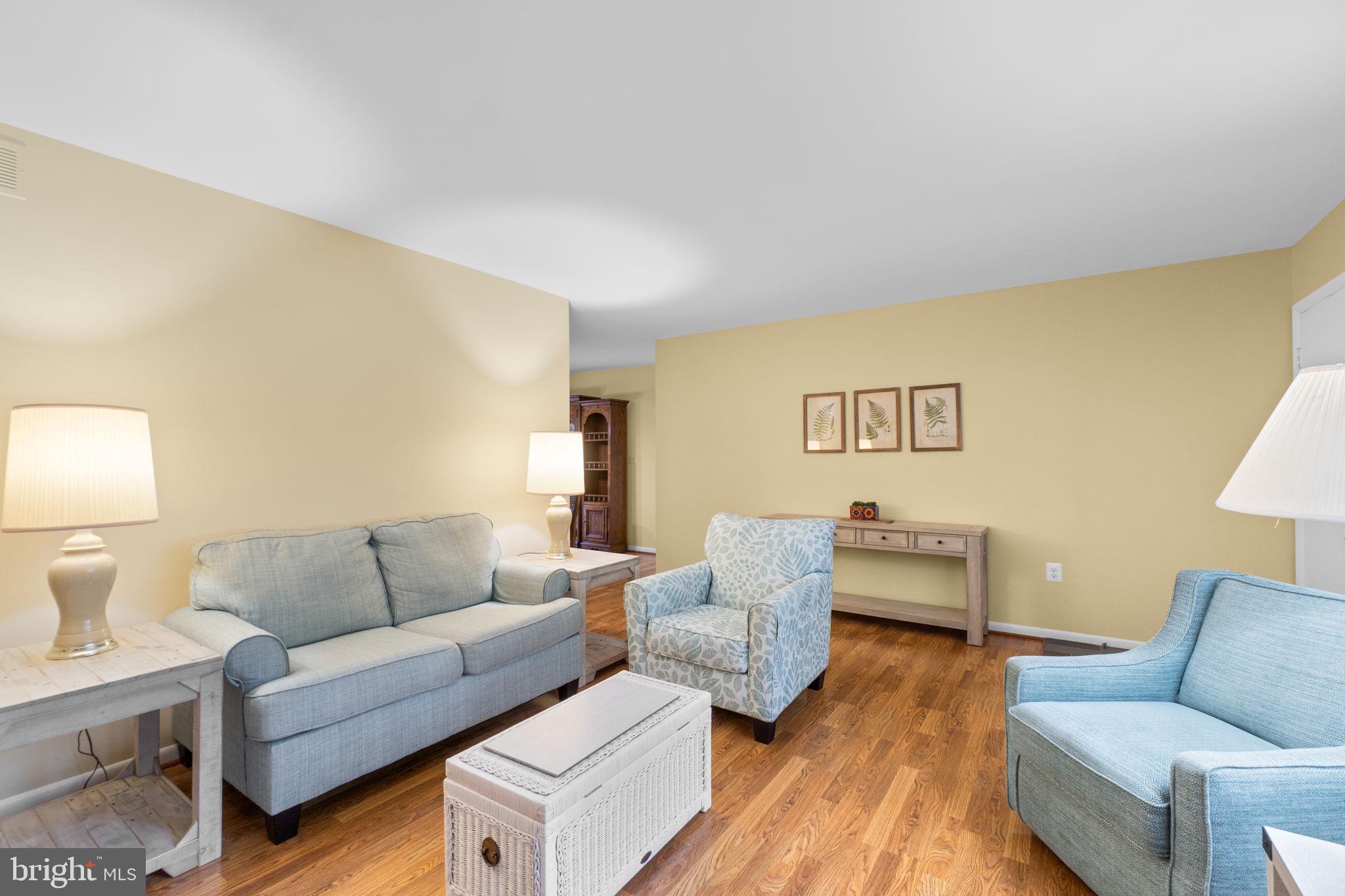1505 WOODRIDGE LANE