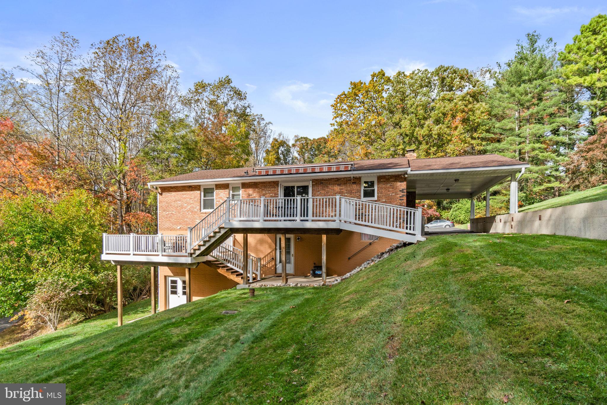 STRAWBRIDGE ESTATES - Residential