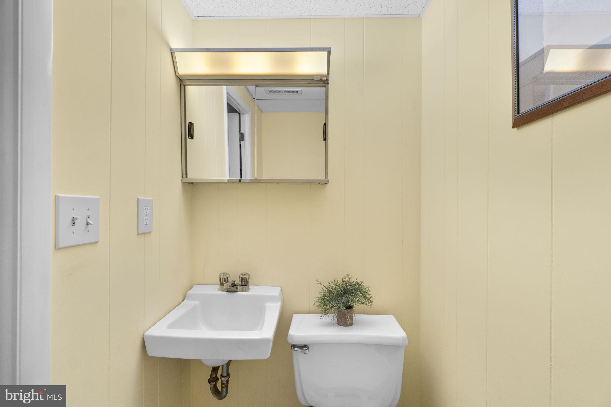 STRAWBRIDGE ESTATES - Residential