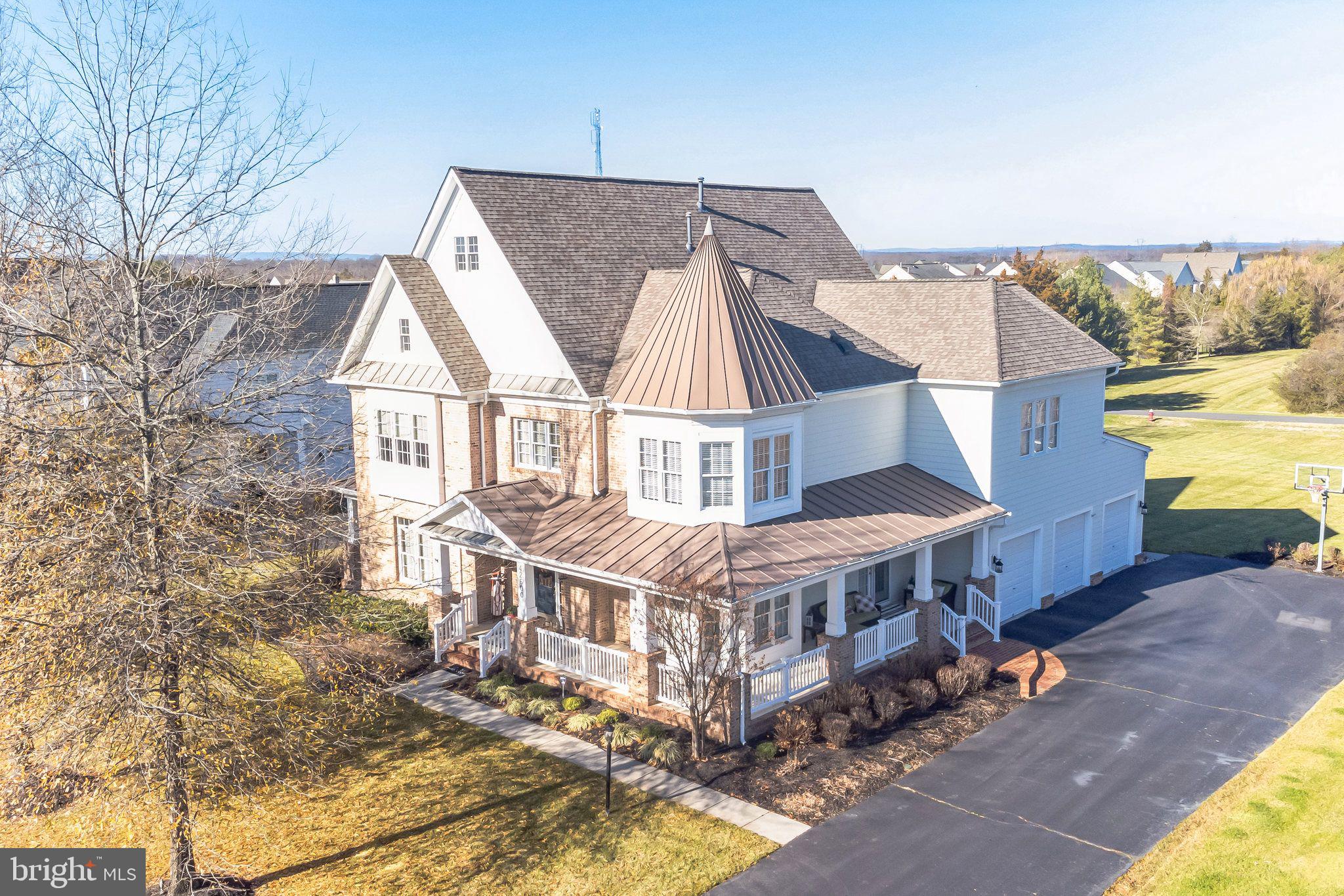 VILLAGE OF WAXPOOL - Residential