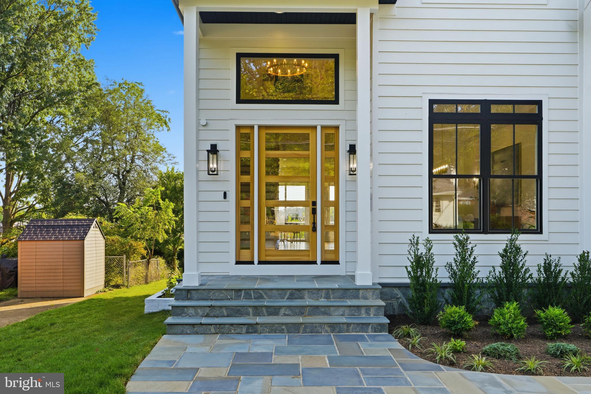1207 OFFUTT DRIVE