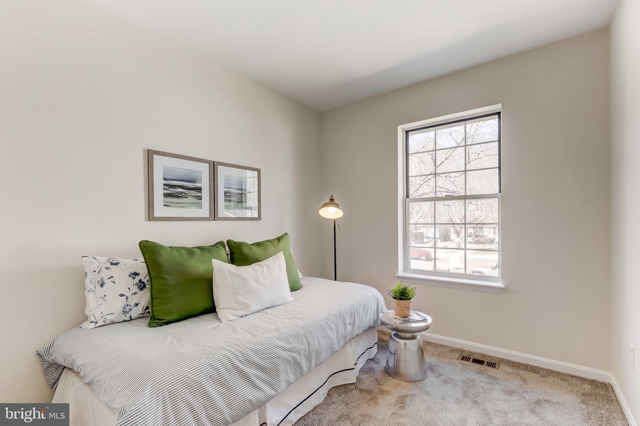 SEVERNA PARK - Residential