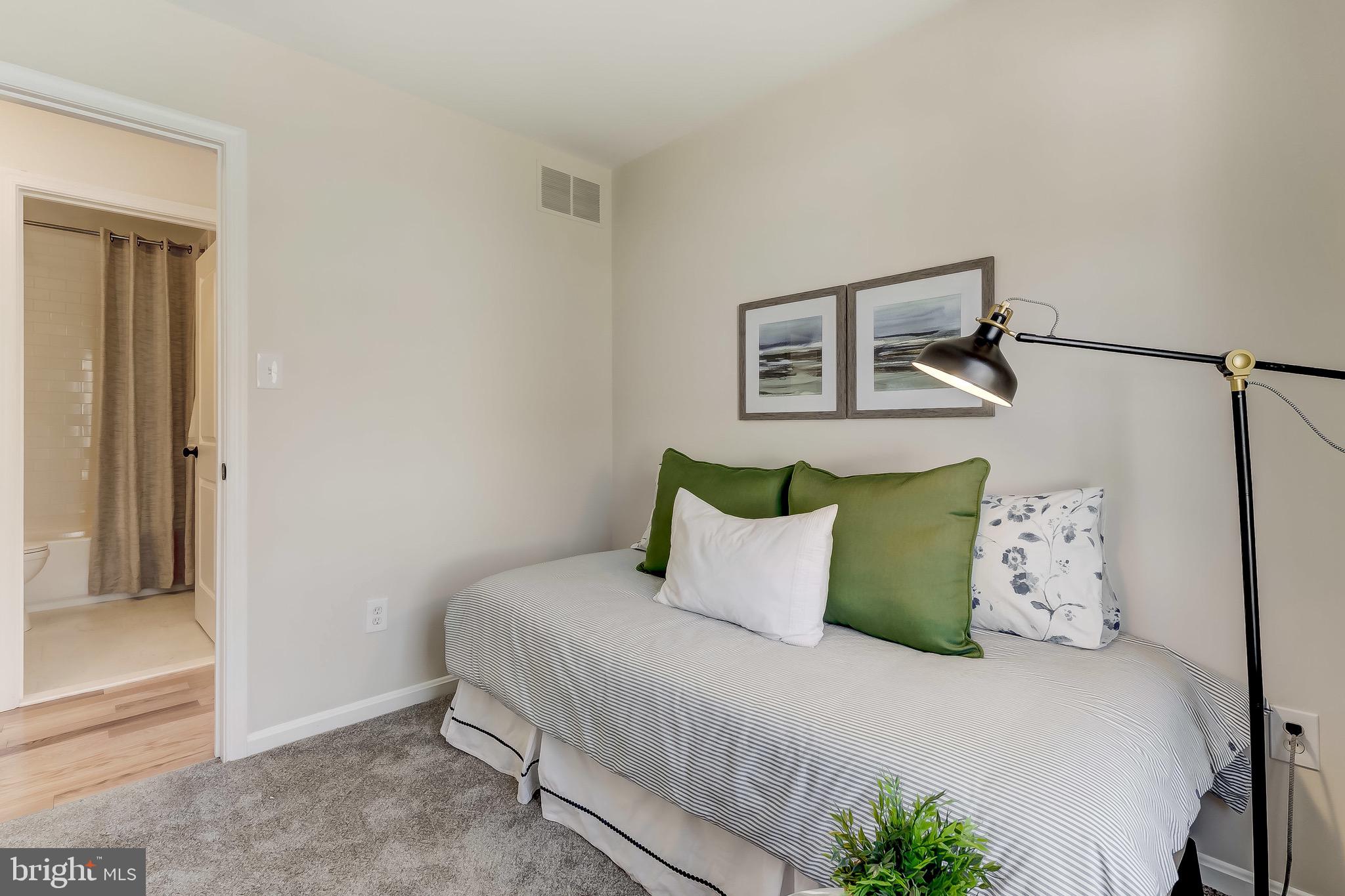 SEVERNA PARK - Residential