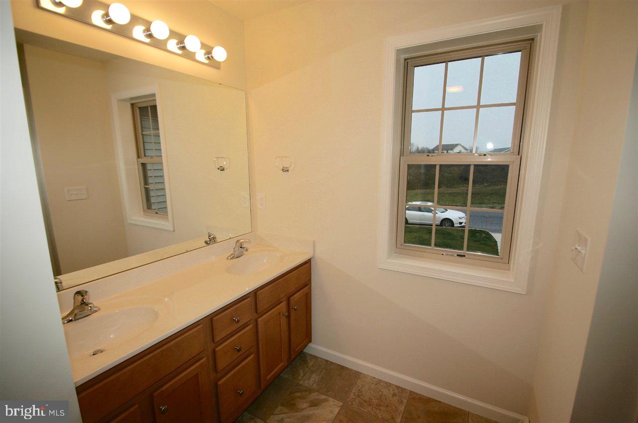 WOODRIDGE - Residential