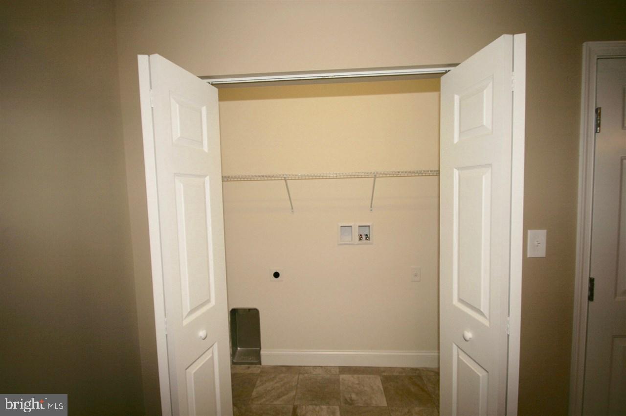 WOODRIDGE - Residential