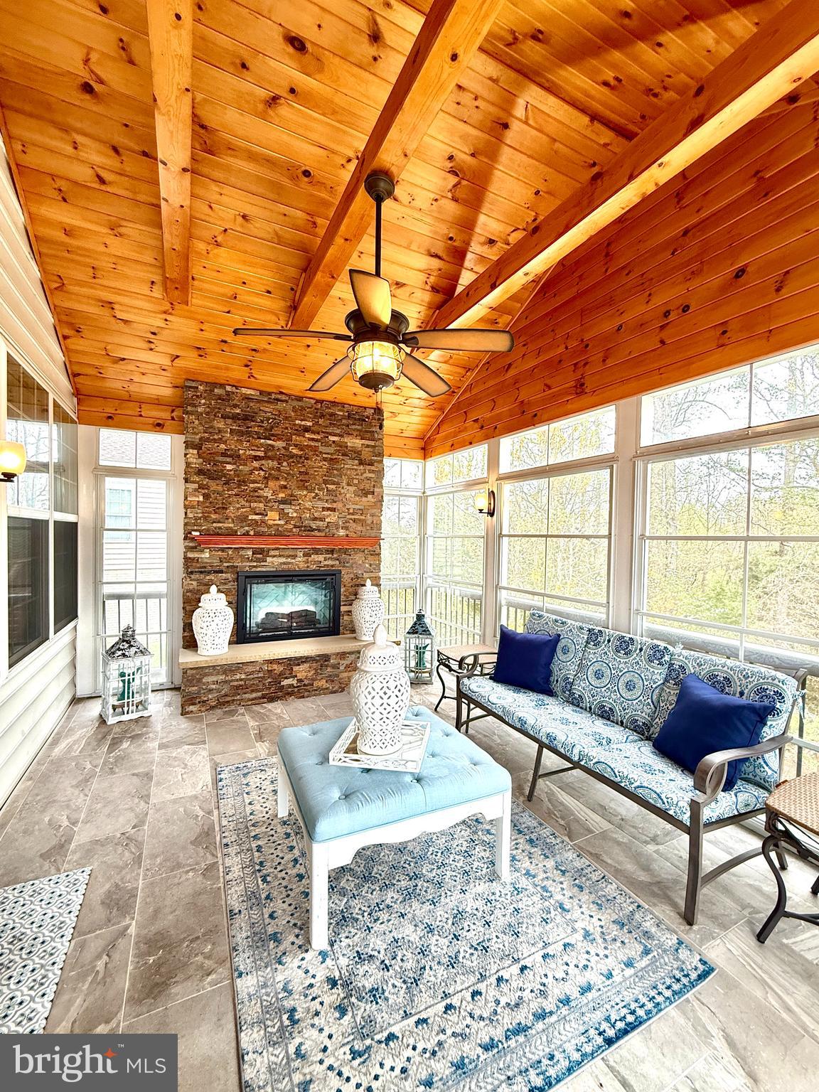 LEELAND STATION - Residential