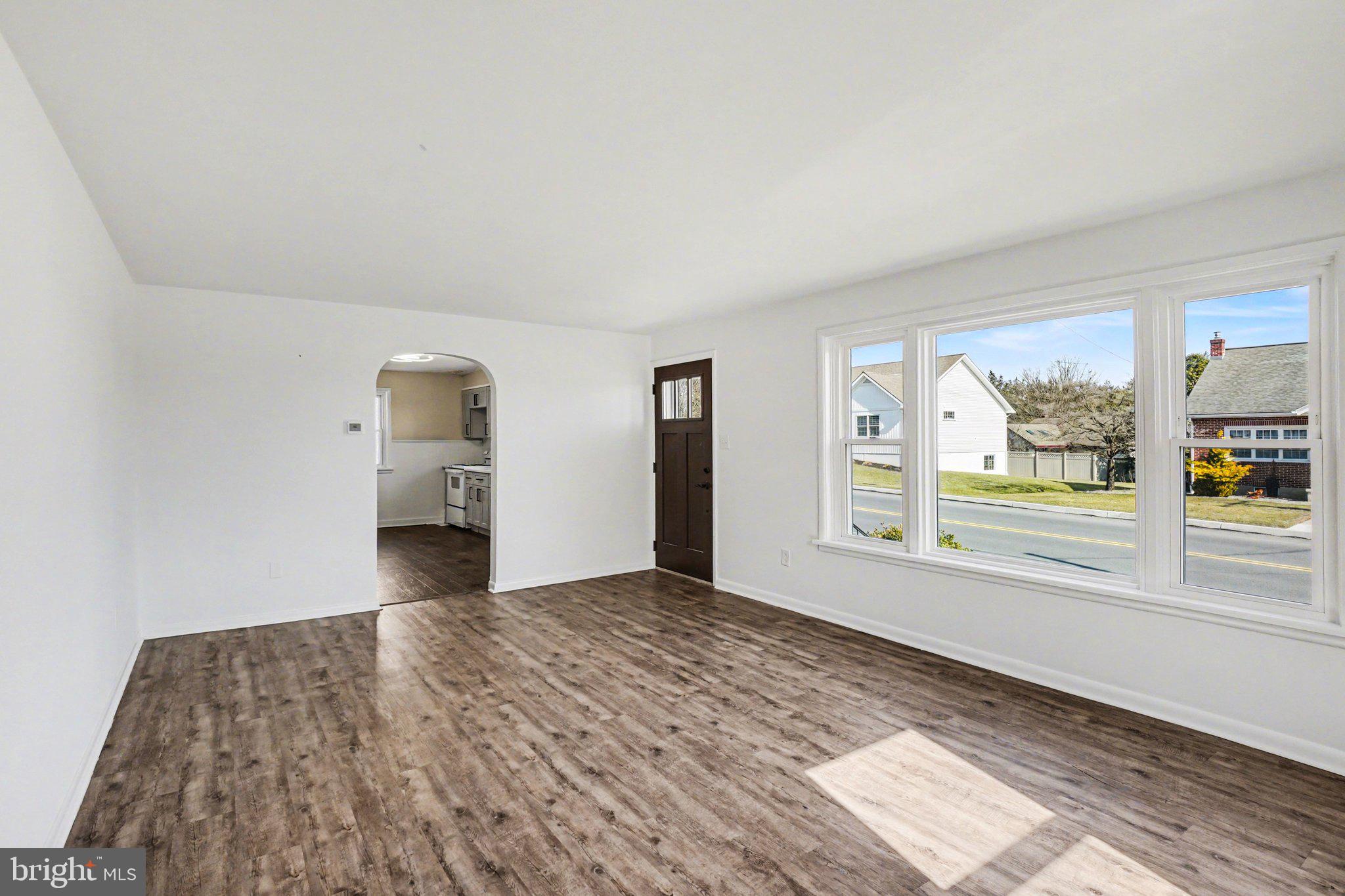 SOUTH LEBANON AREA - Residential