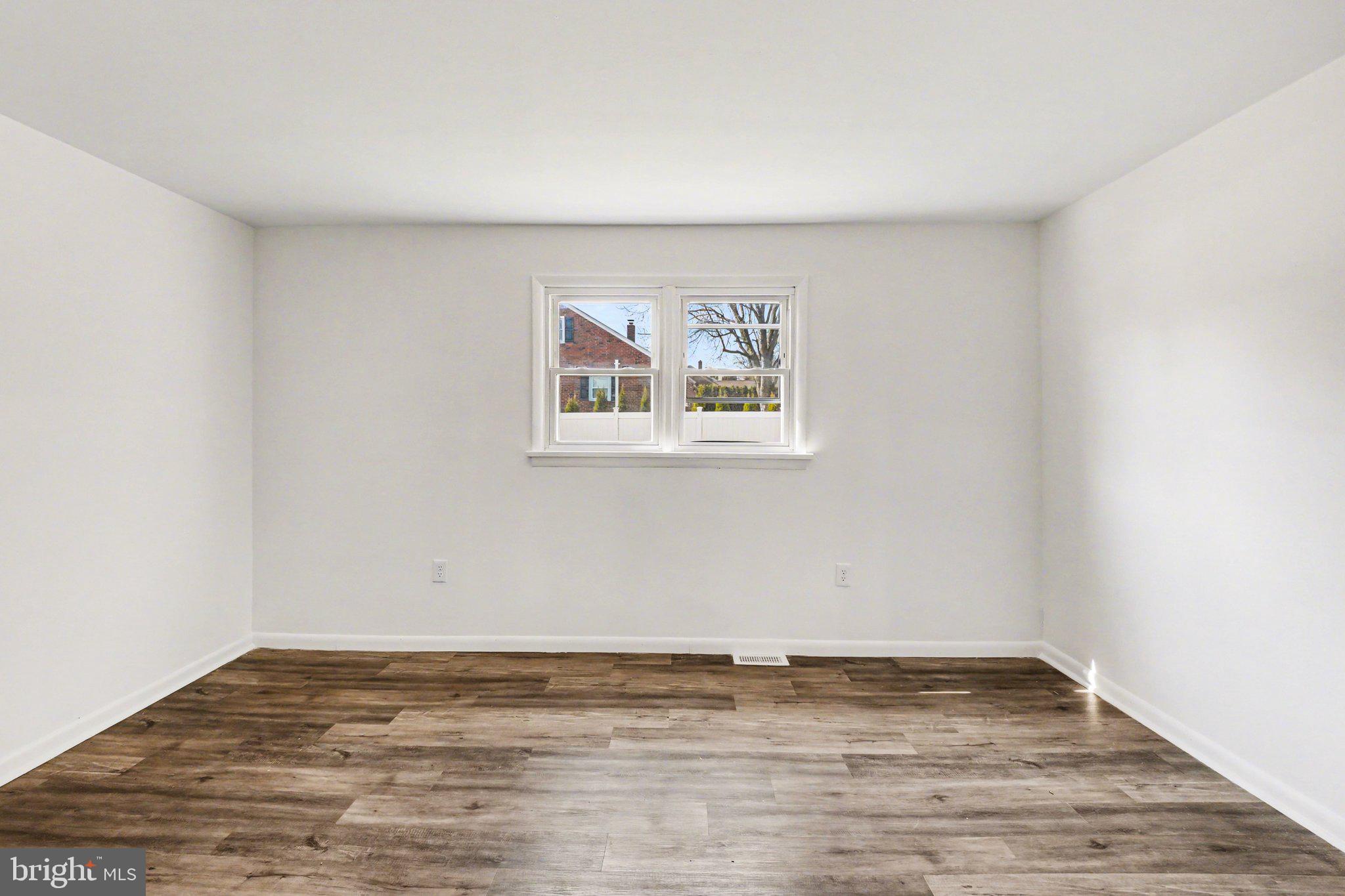 SOUTH LEBANON AREA - Residential