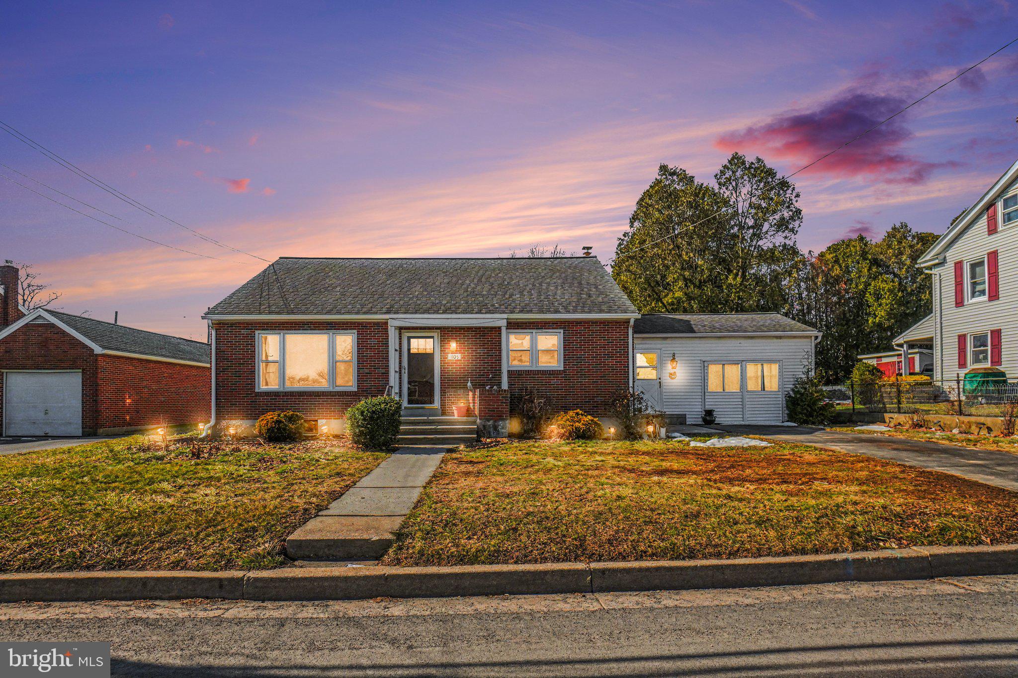 SOUTH LEBANON AREA - Residential