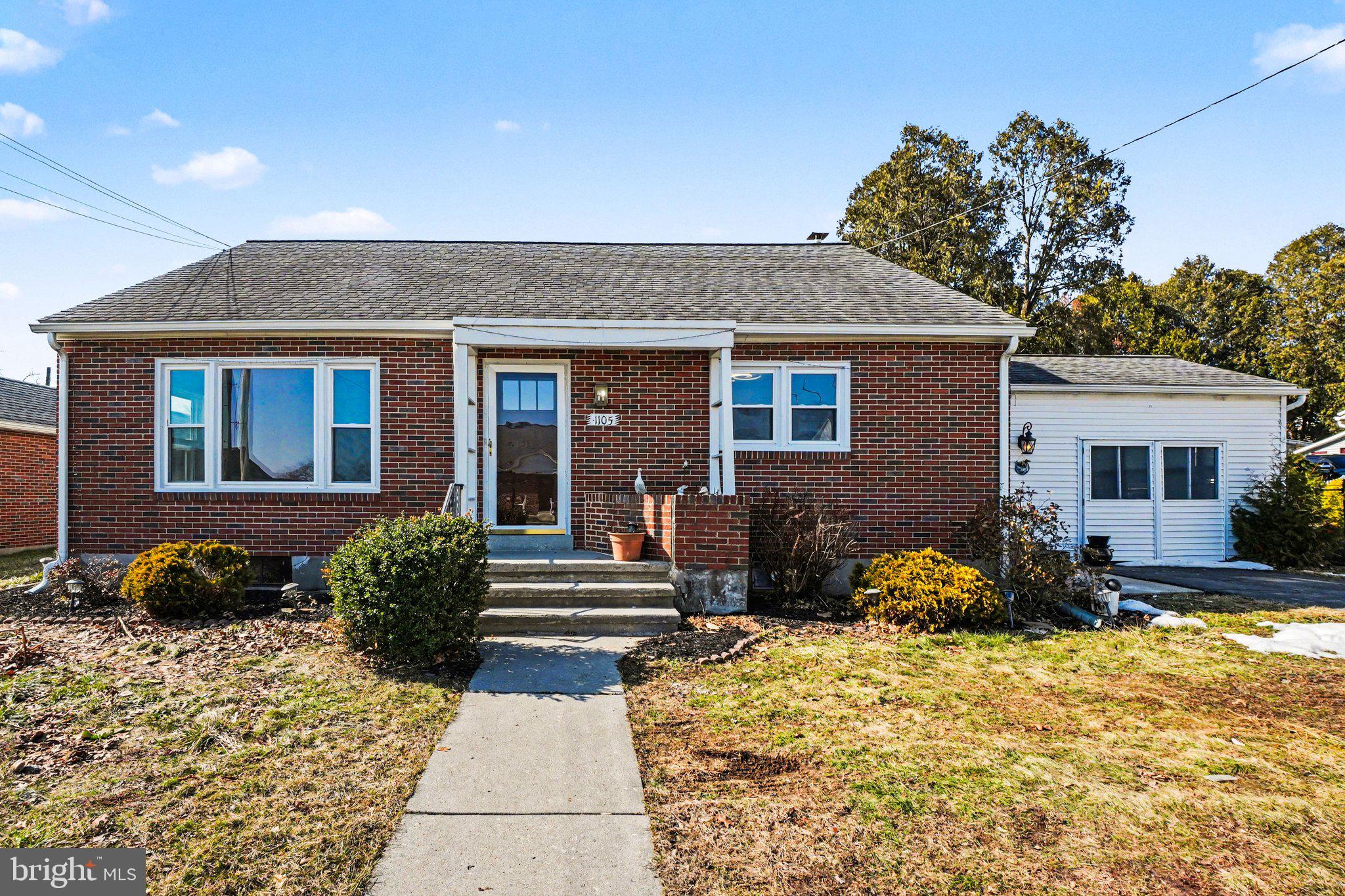 SOUTH LEBANON AREA - Residential