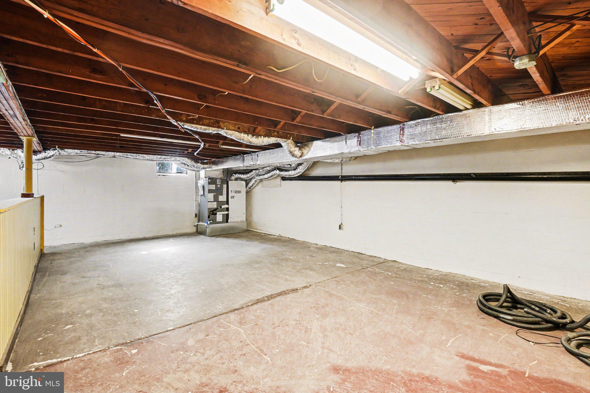 SOUTH LEBANON AREA - Residential