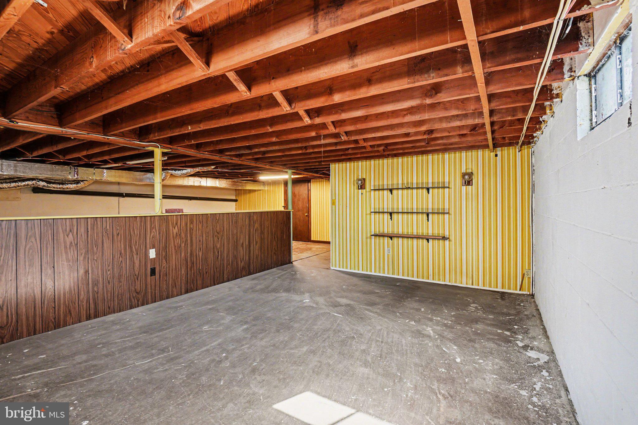 SOUTH LEBANON AREA - Residential