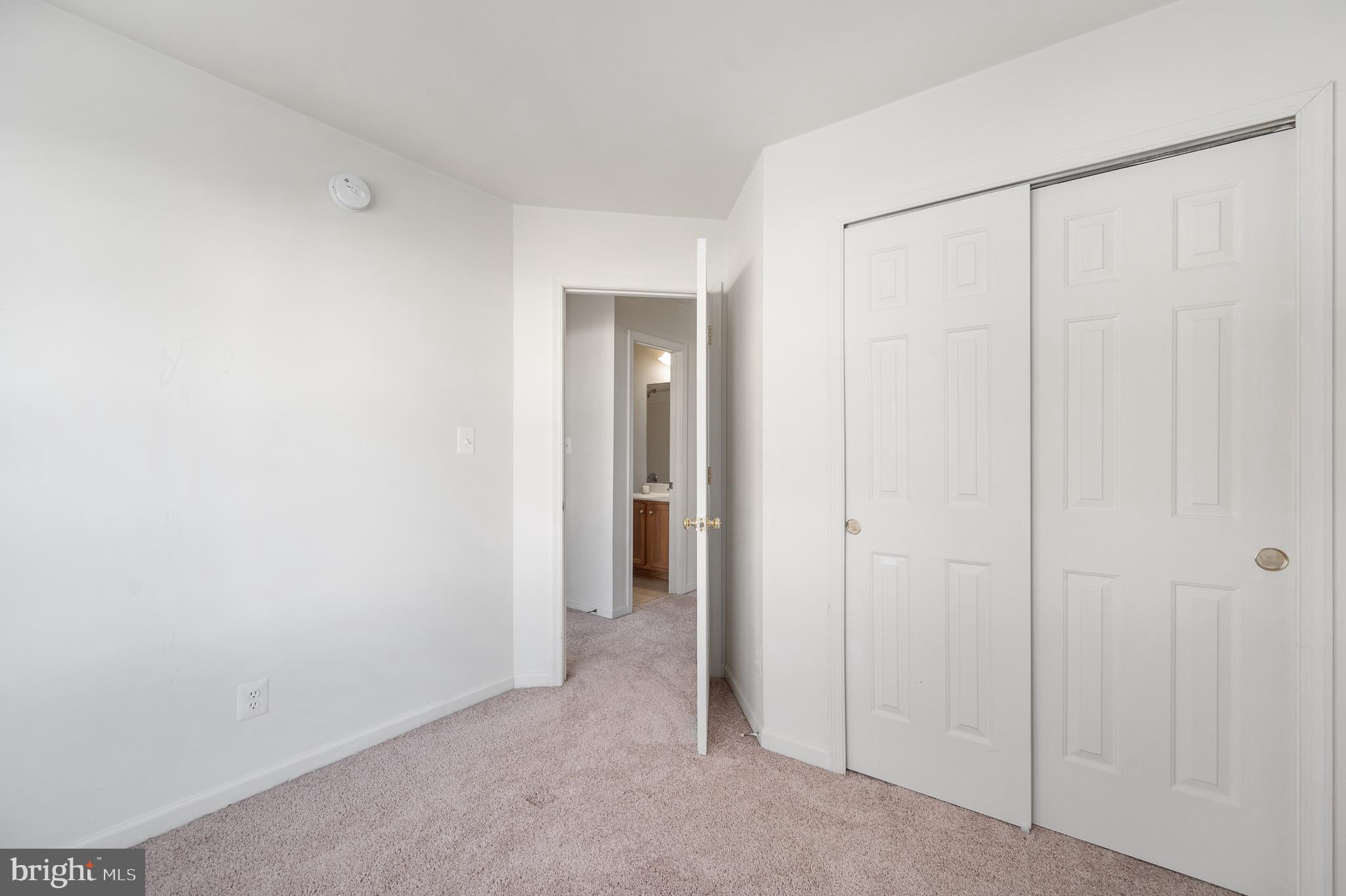 LAFAYETTE VILLAGE - Residential