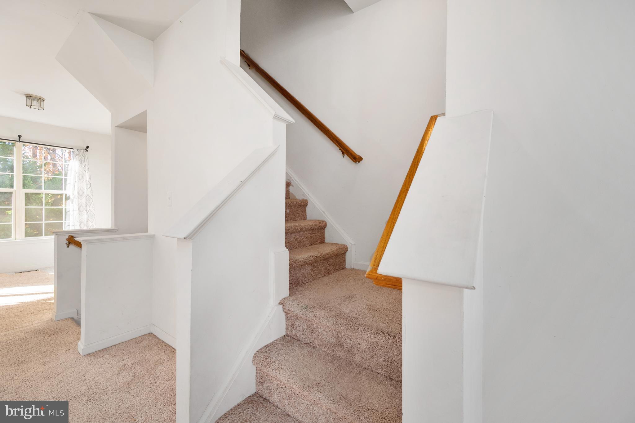 LAFAYETTE VILLAGE - Residential