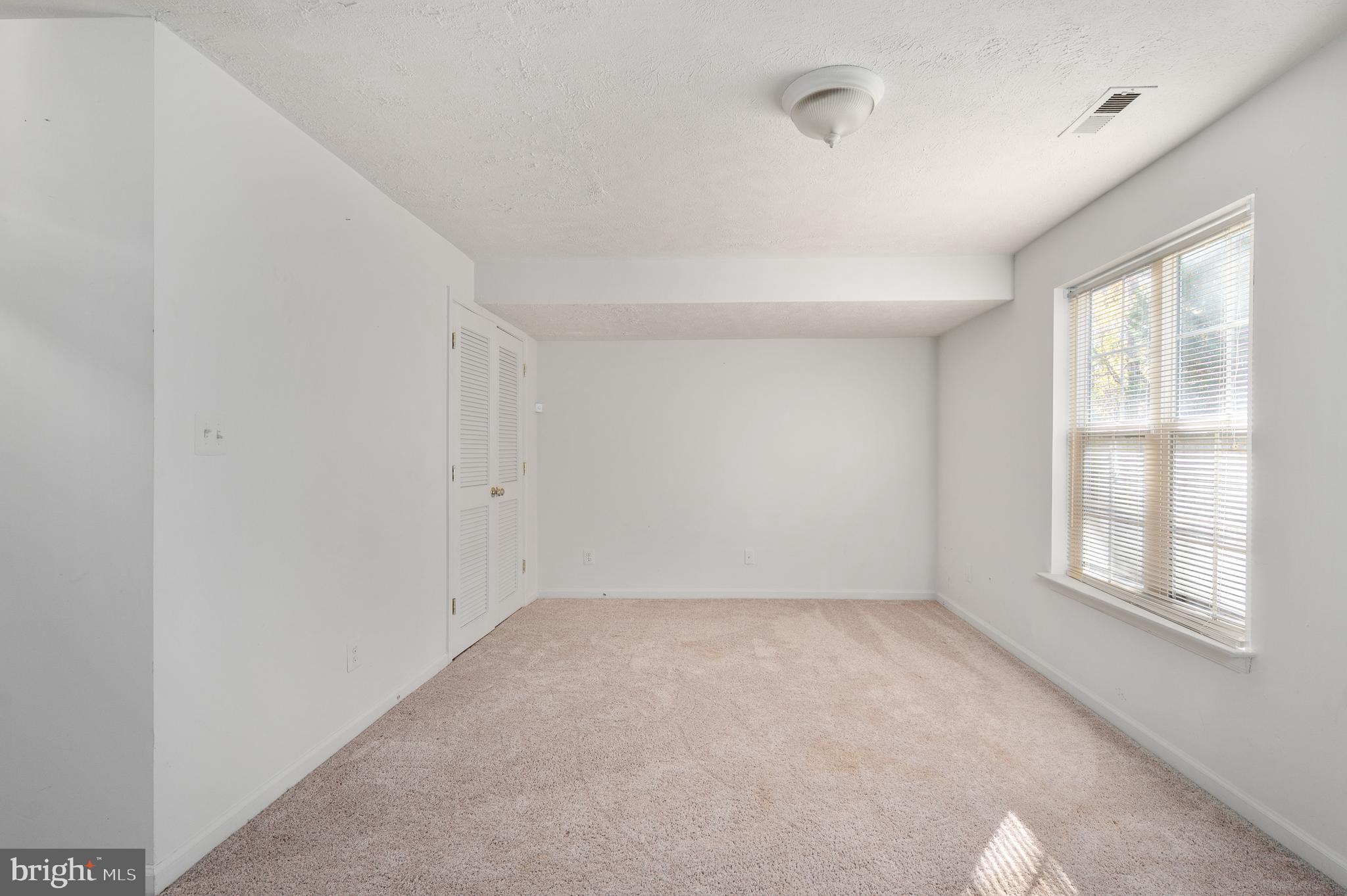 LAFAYETTE VILLAGE - Residential