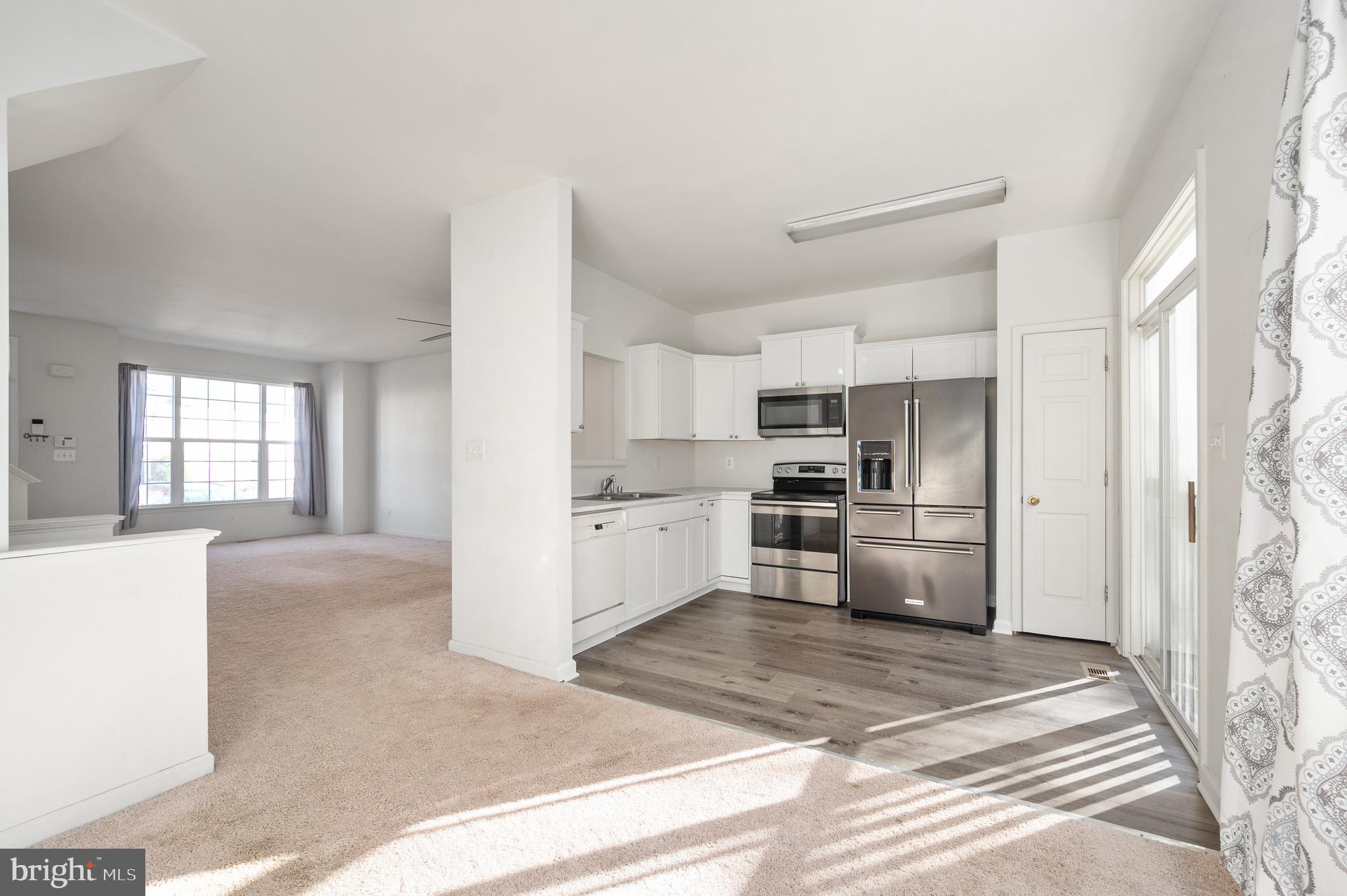 LAFAYETTE VILLAGE - Residential