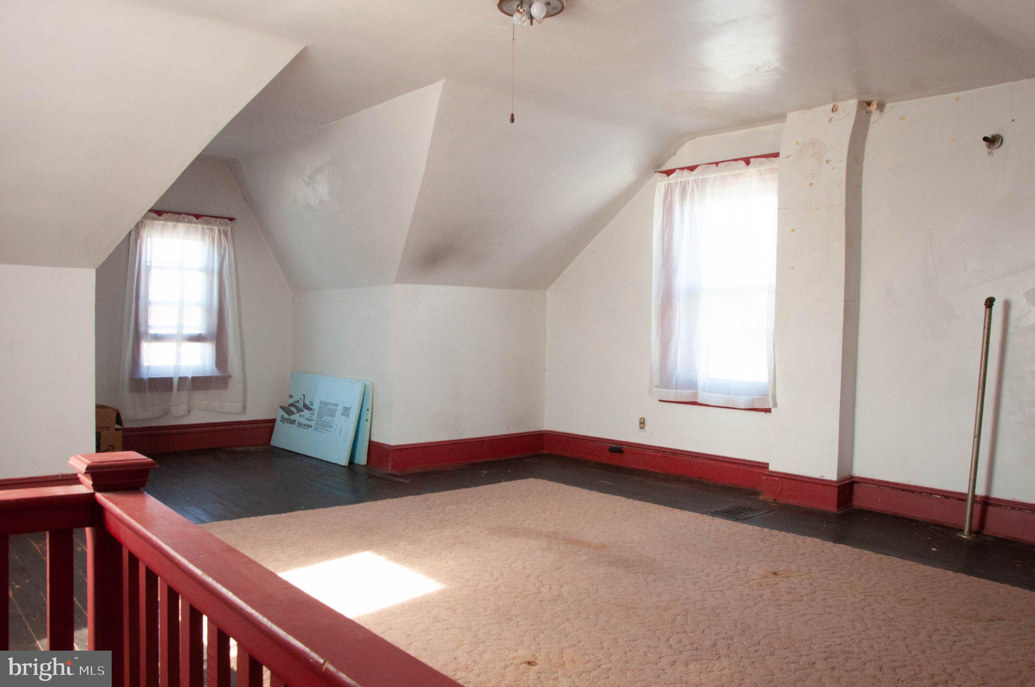 POTTSVILLE - Residential