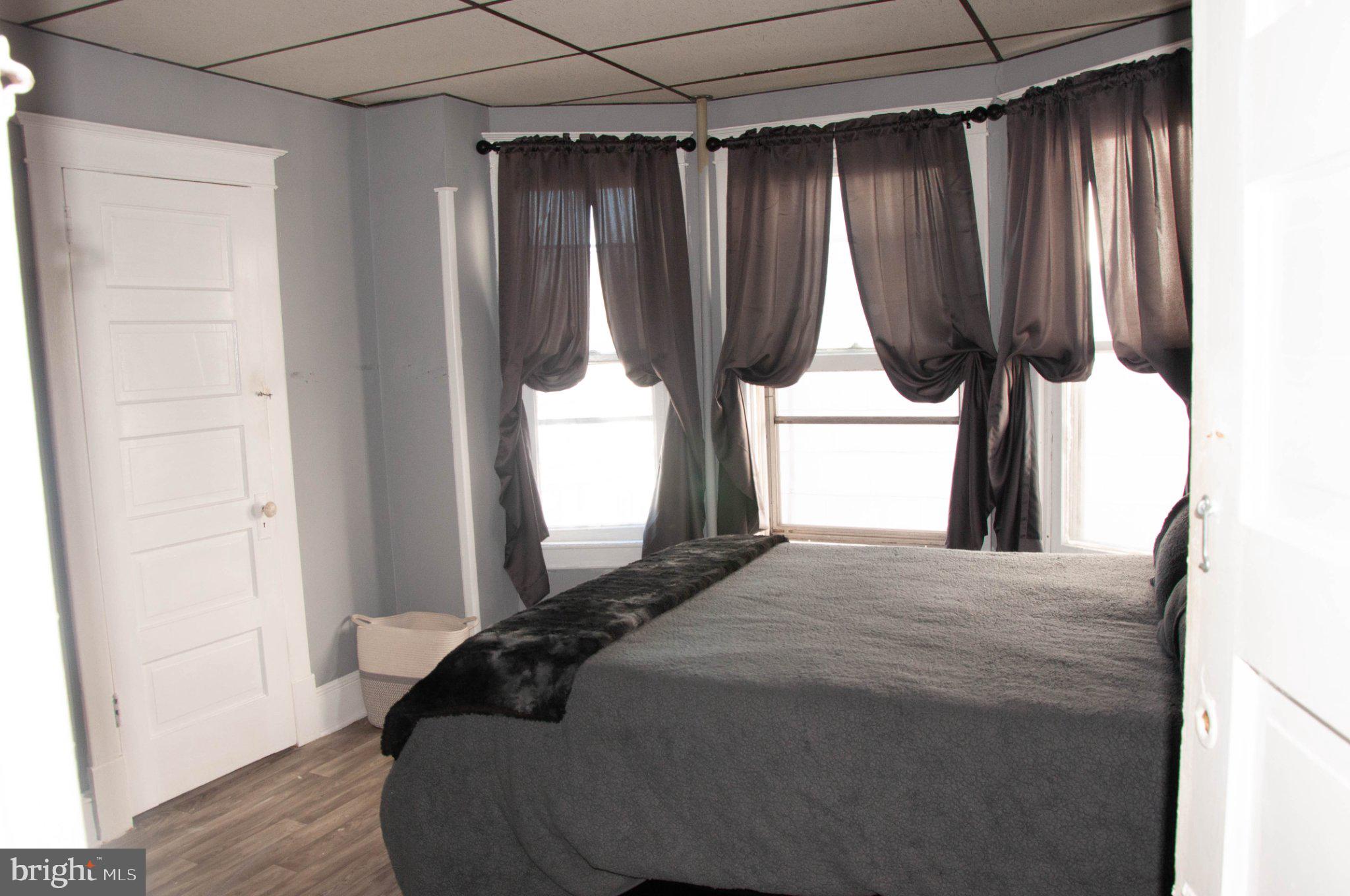 POTTSVILLE - Residential