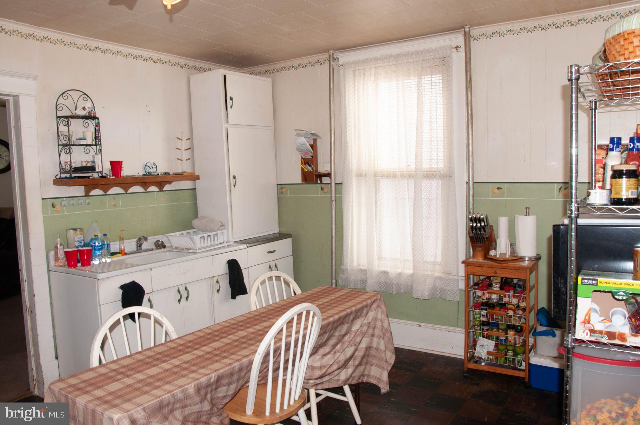 POTTSVILLE - Residential