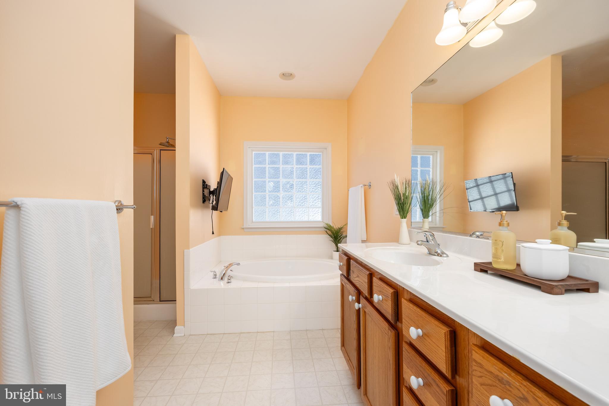 JENKINS ORCHARD - Residential