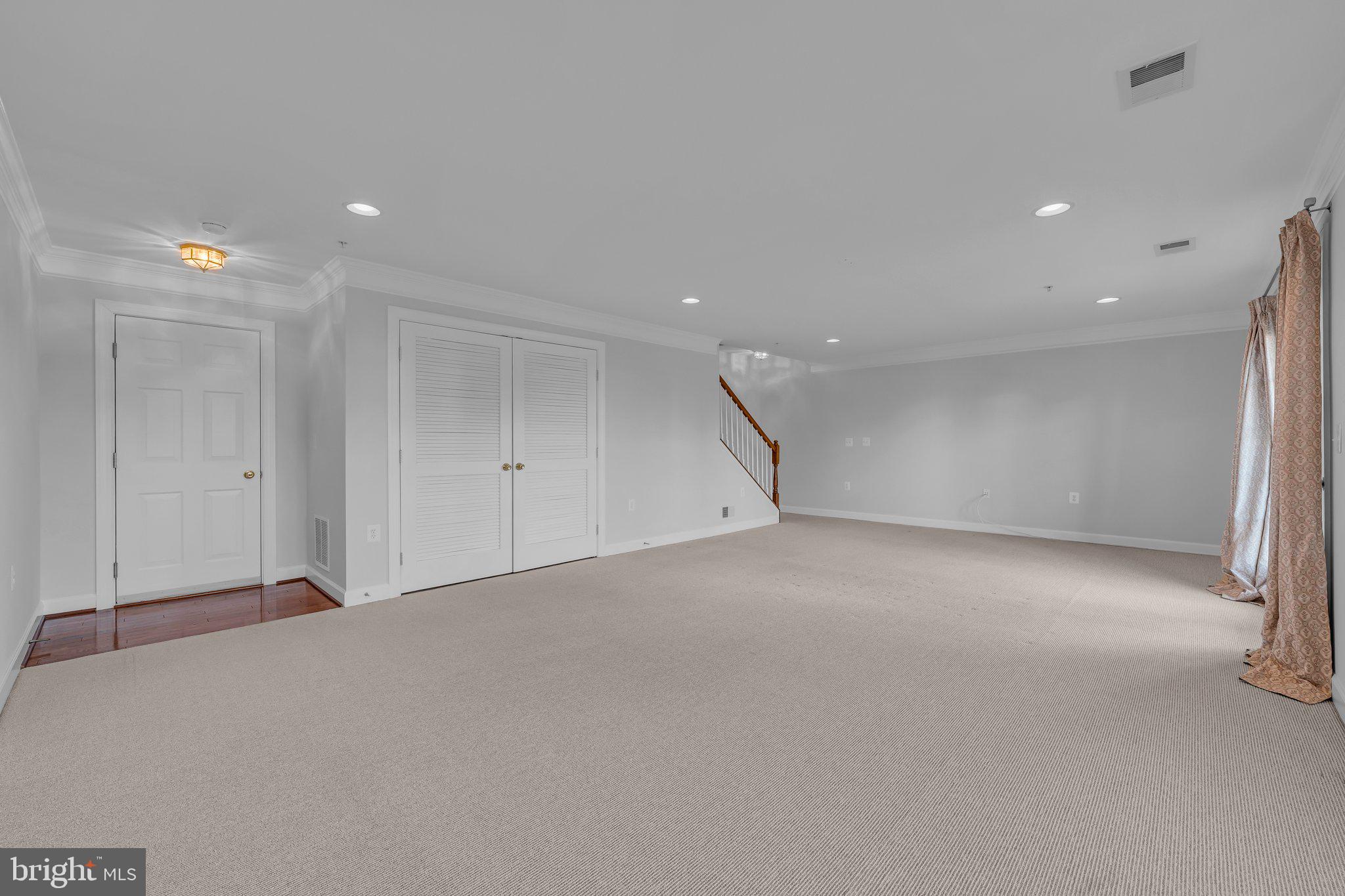 COPPERMINE CROSSING - Residential