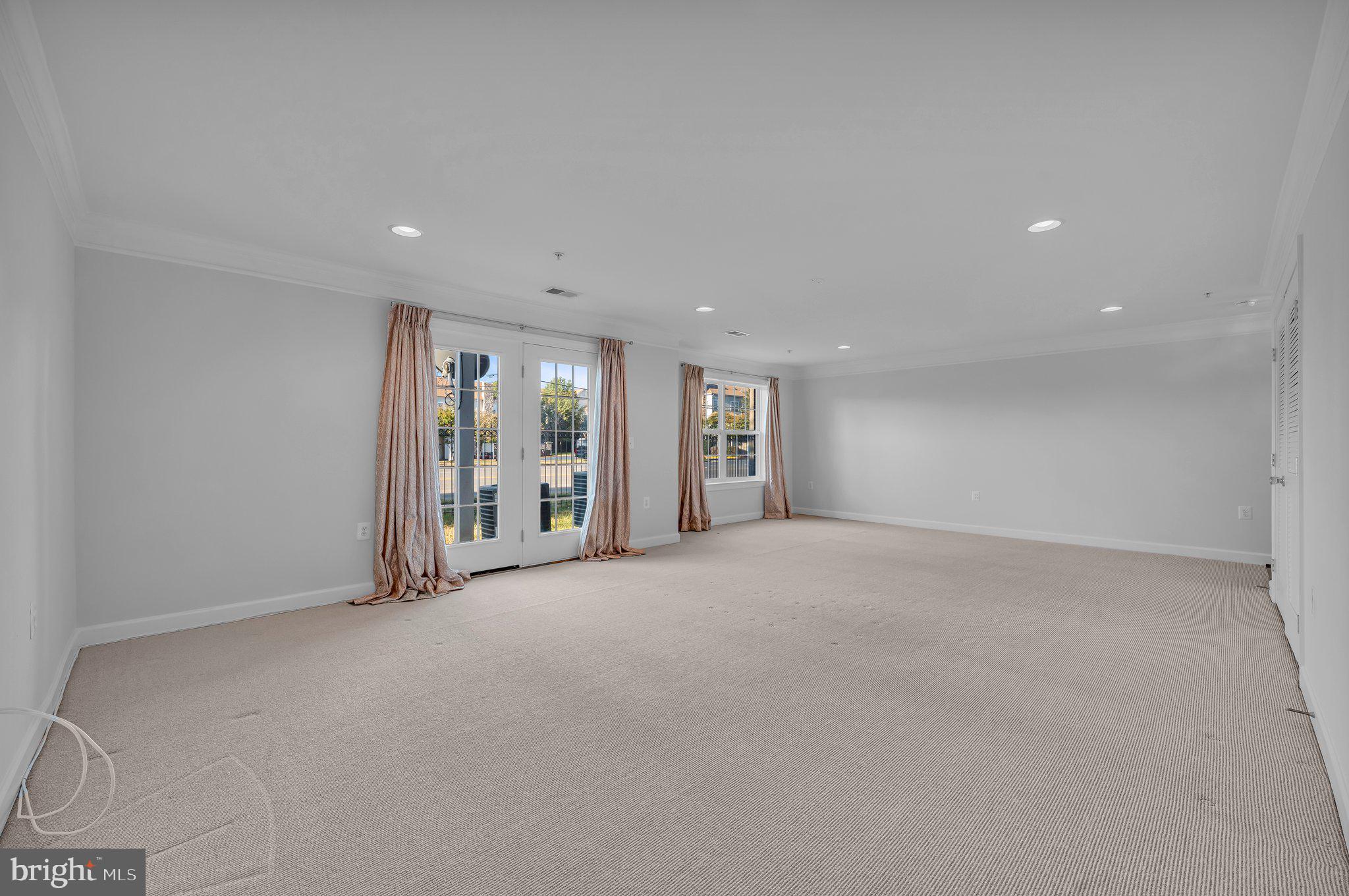 COPPERMINE CROSSING - Residential