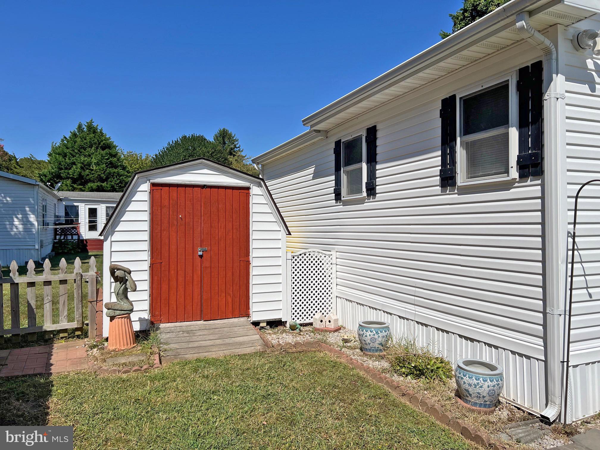 CAMELOT MHP - Residential