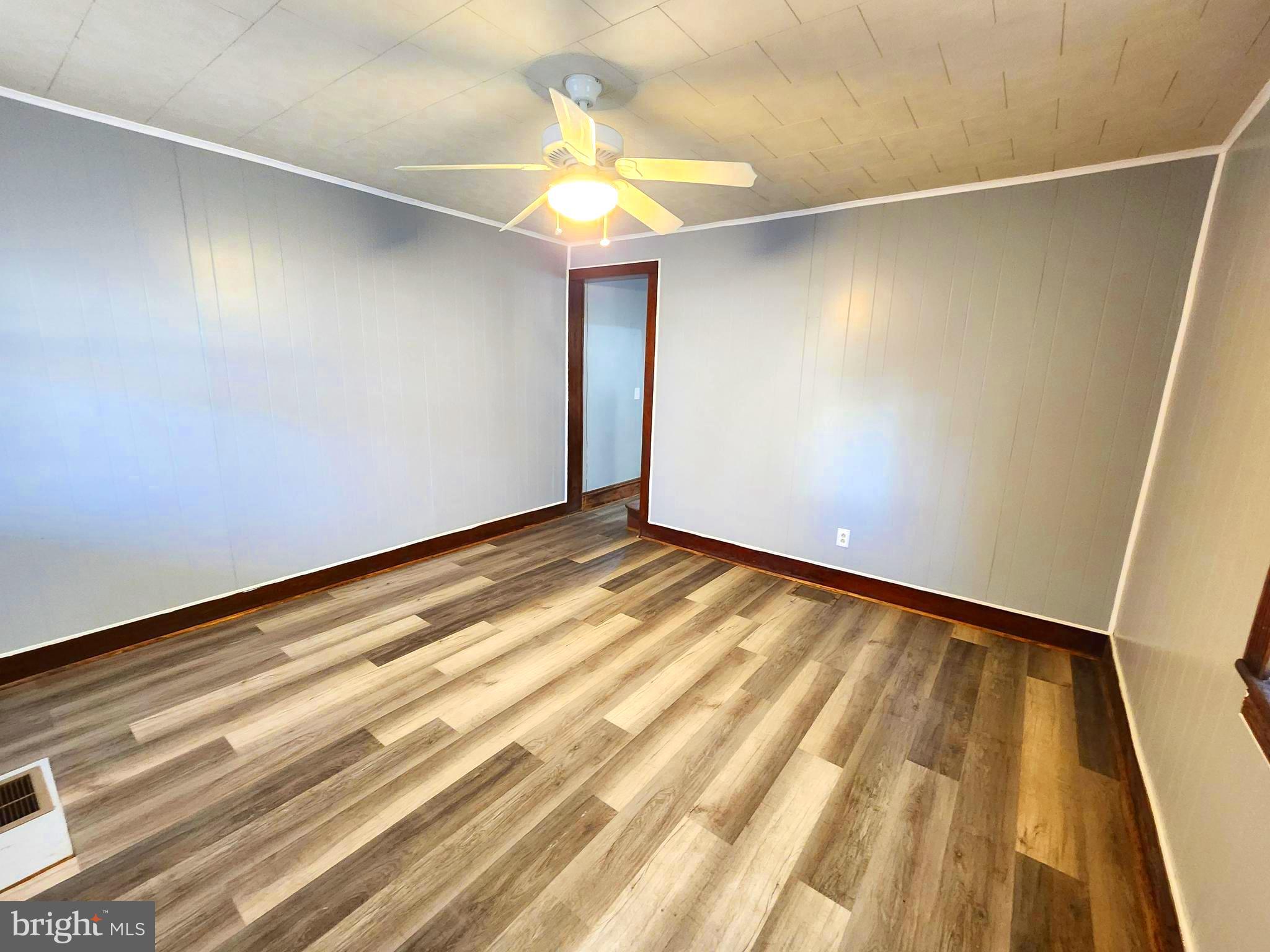 SOUTH END - Residential