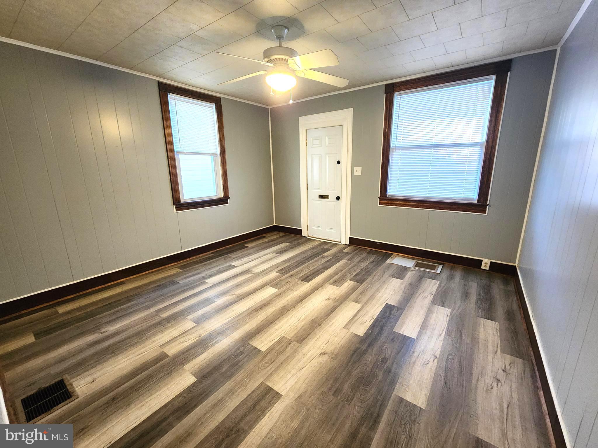 SOUTH END - Residential