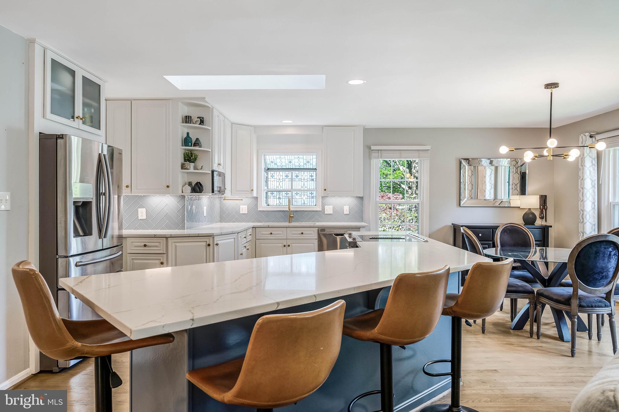 FOX MILL ESTATES - Residential