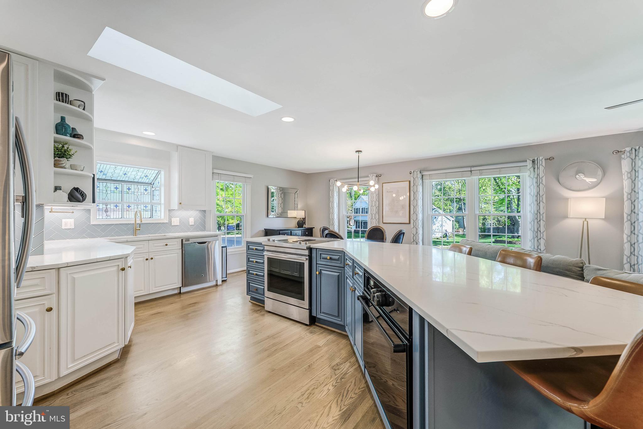 FOX MILL ESTATES - Residential