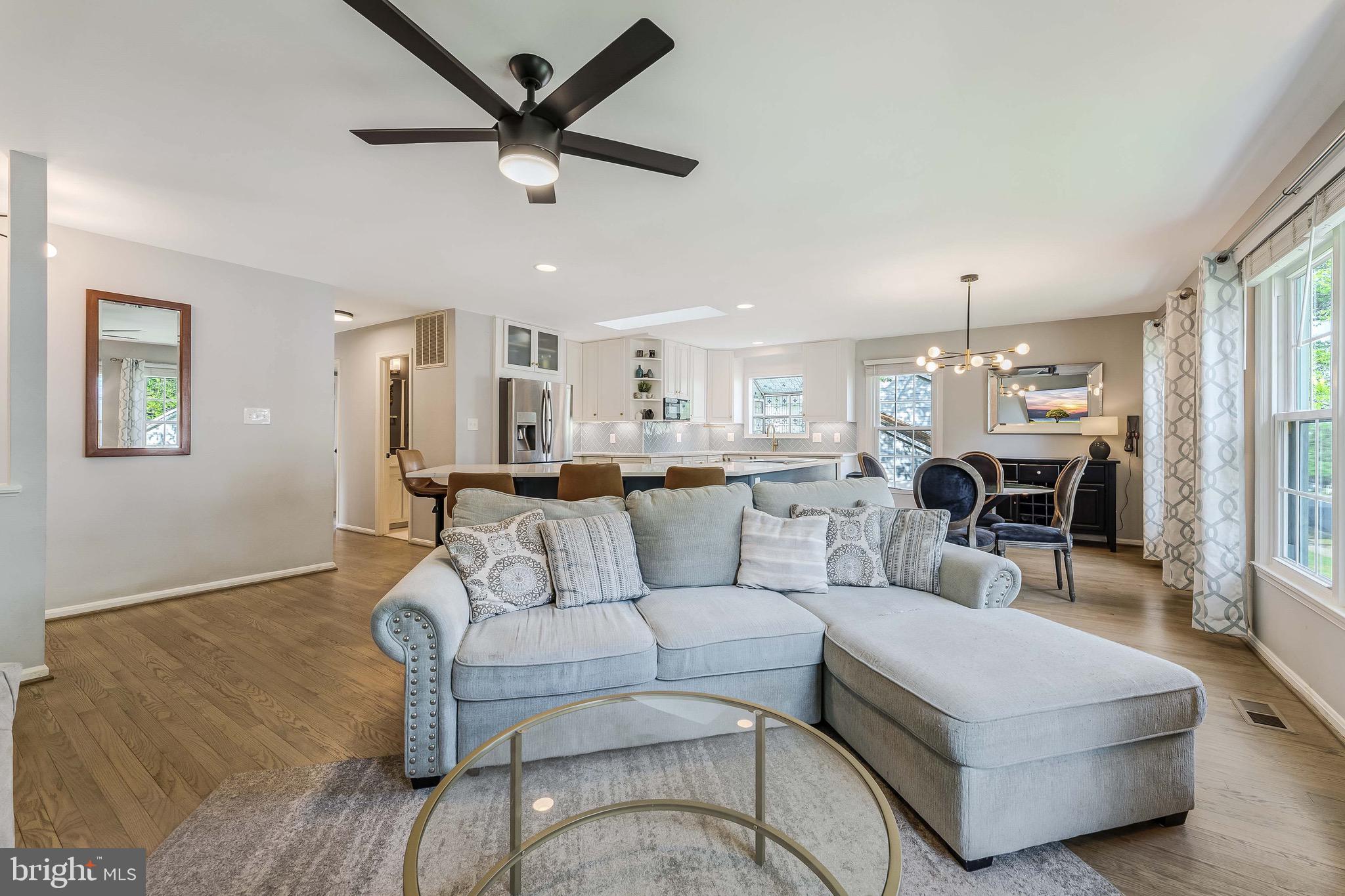 FOX MILL ESTATES - Residential