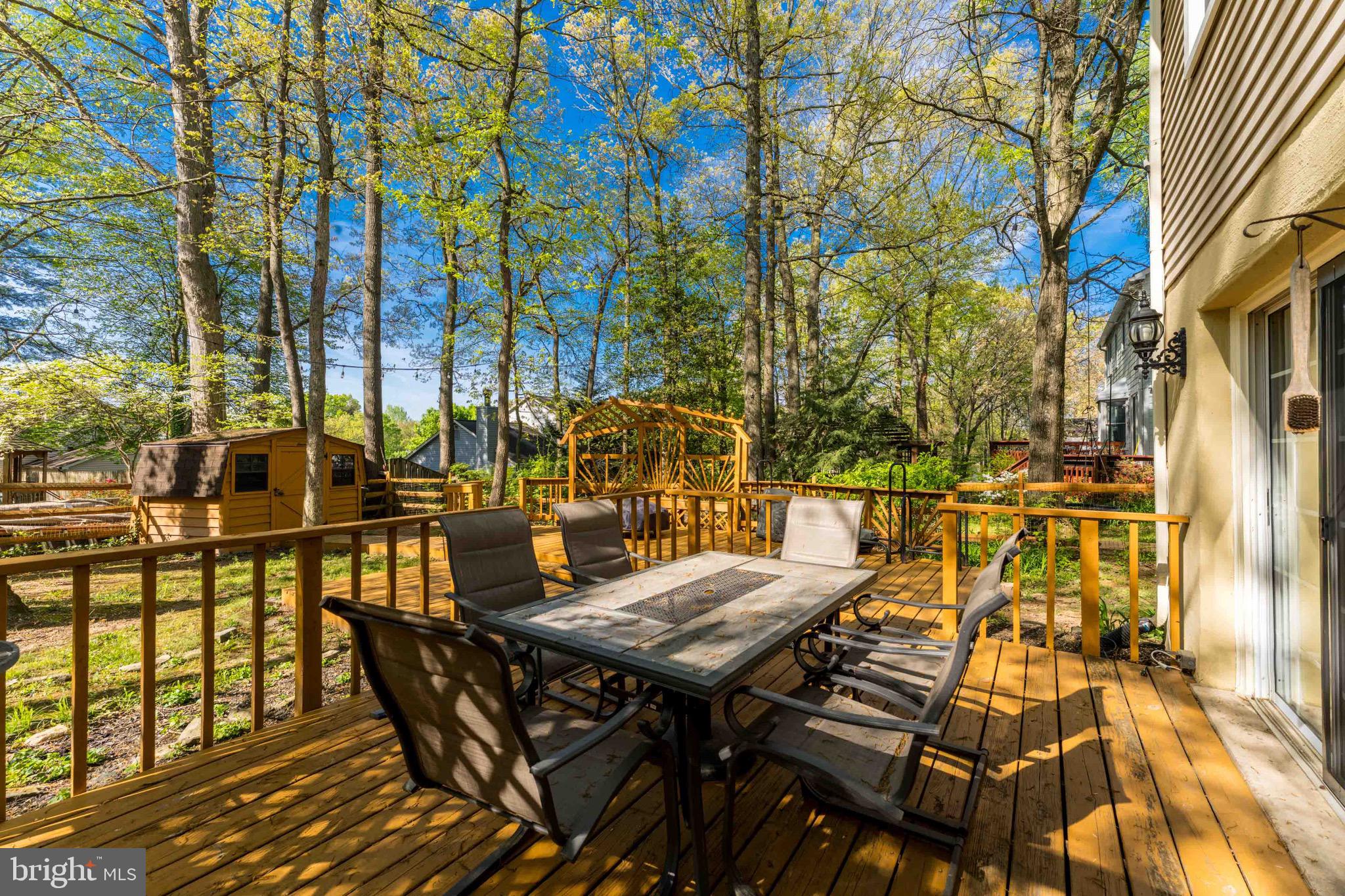 FOX MILL ESTATES - Residential