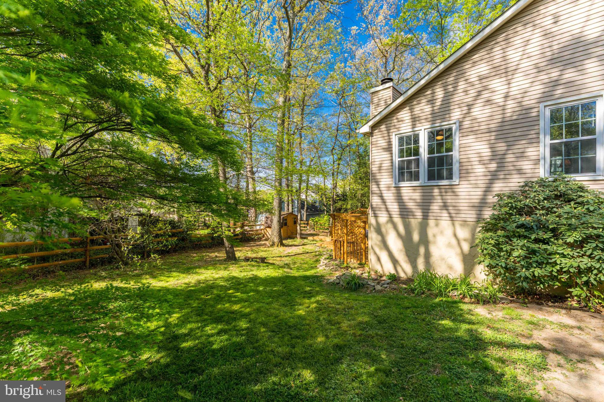 FOX MILL ESTATES - Residential